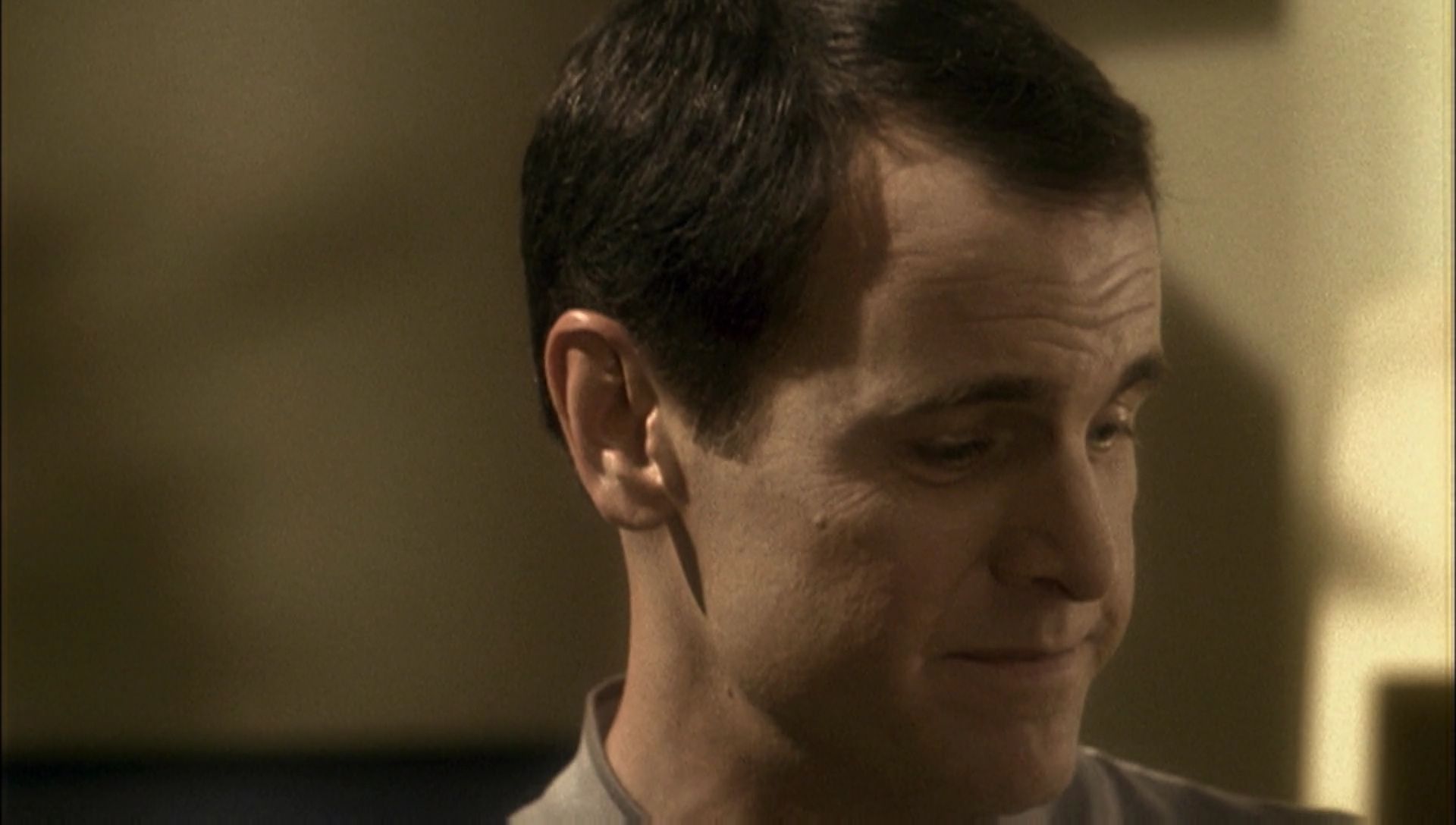 ariane179254_Enterprise_1x01-1x02_BrokenBow_0027.jpg
