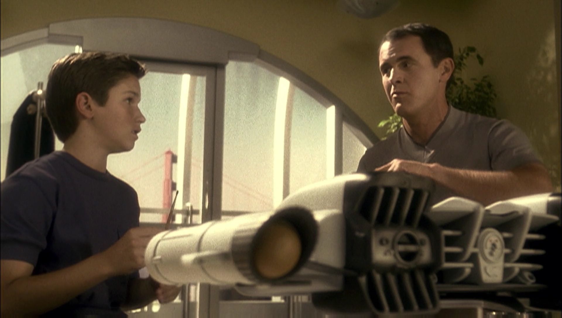 ariane179254_Enterprise_1x01-1x02_BrokenBow_0029.jpg