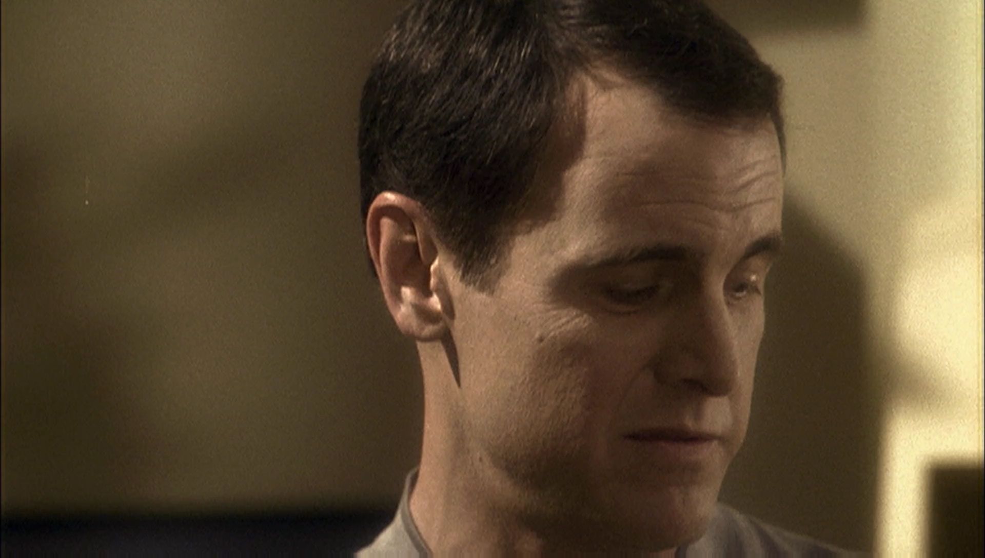 ariane179254_Enterprise_1x01-1x02_BrokenBow_0036.jpg