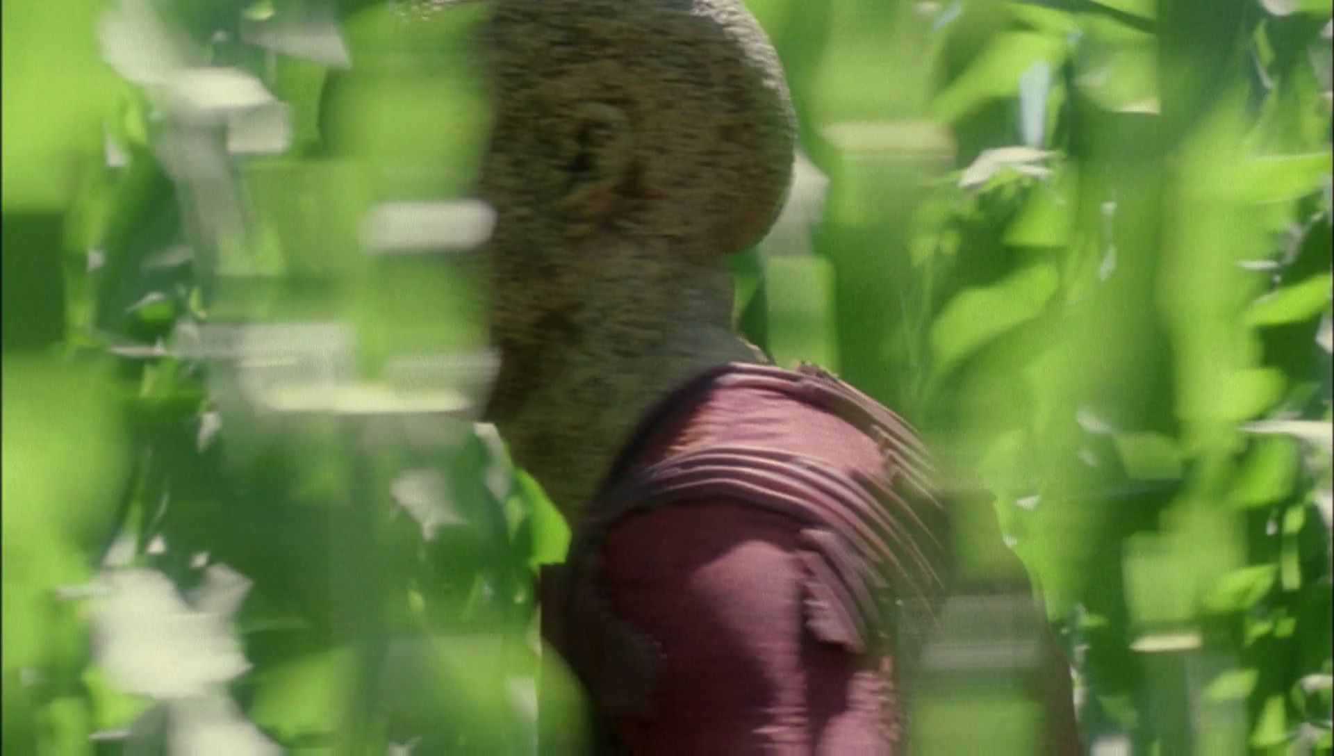 ariane179254_Enterprise_1x01-1x02_BrokenBow_0071.jpg