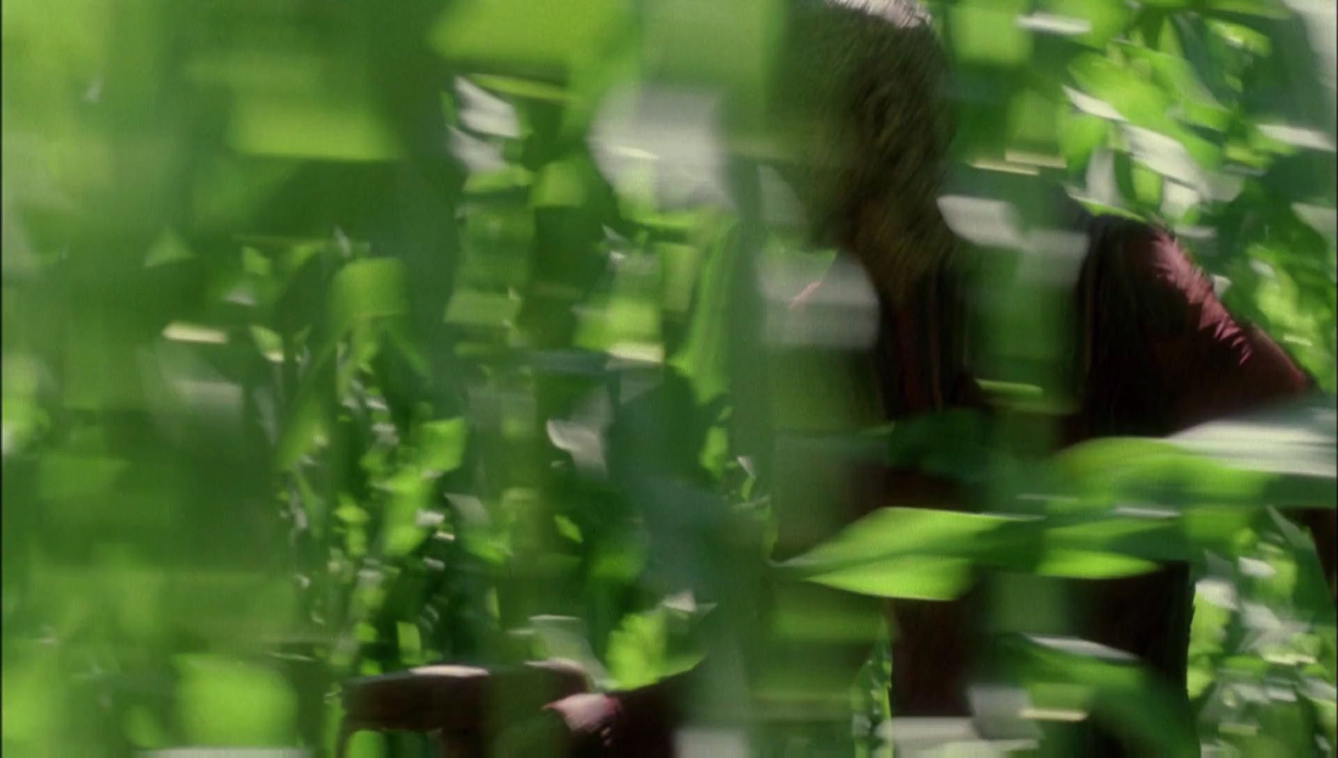 ariane179254_Enterprise_1x01-1x02_BrokenBow_0074.jpg