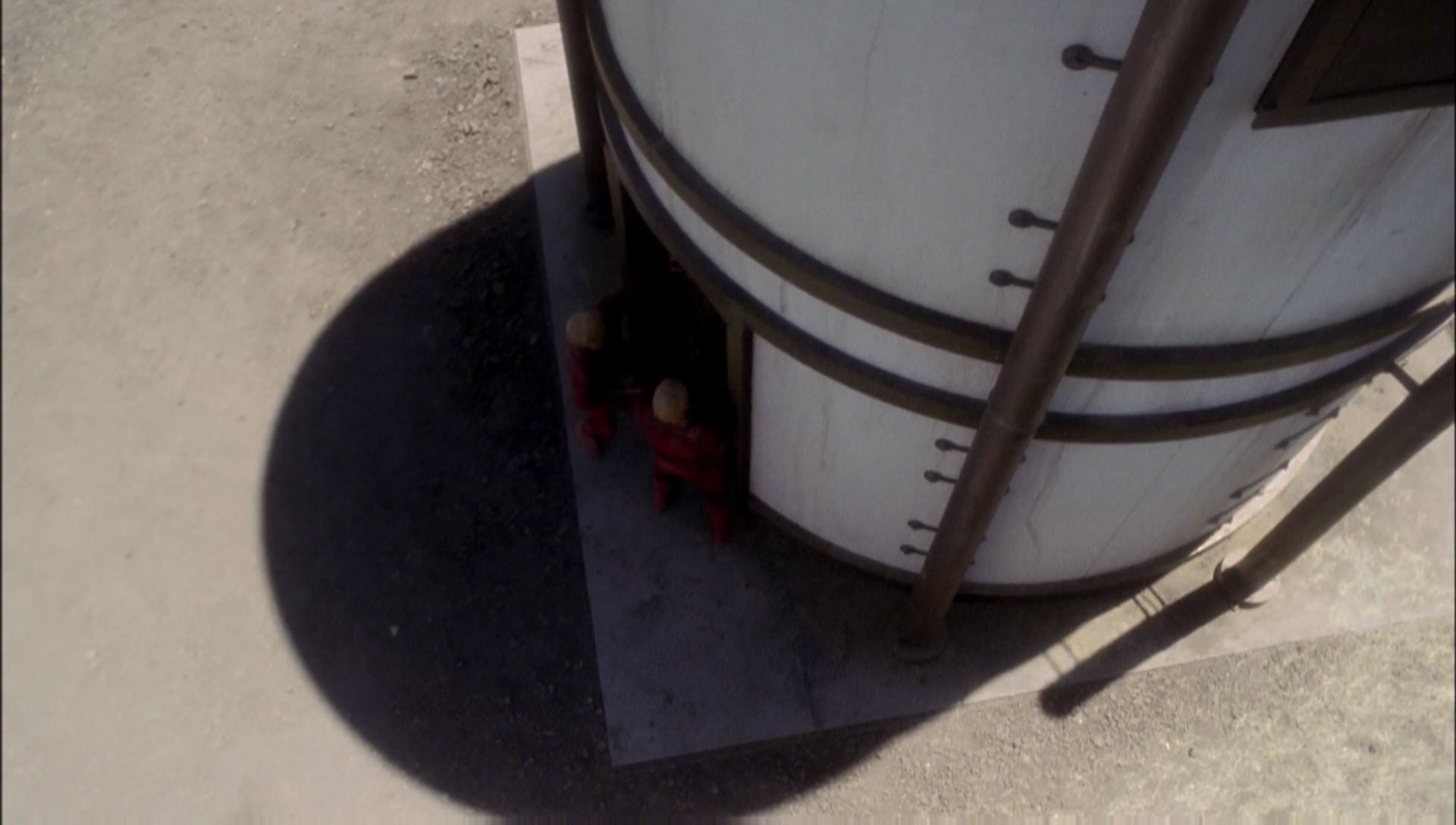 ariane179254_Enterprise_1x01-1x02_BrokenBow_0123.jpg