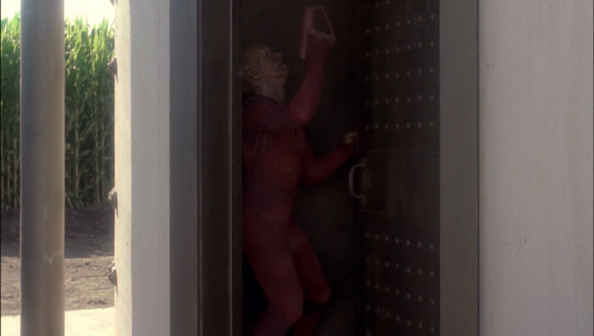 ariane179254_Enterprise_1x01-1x02_BrokenBow_0140.jpg