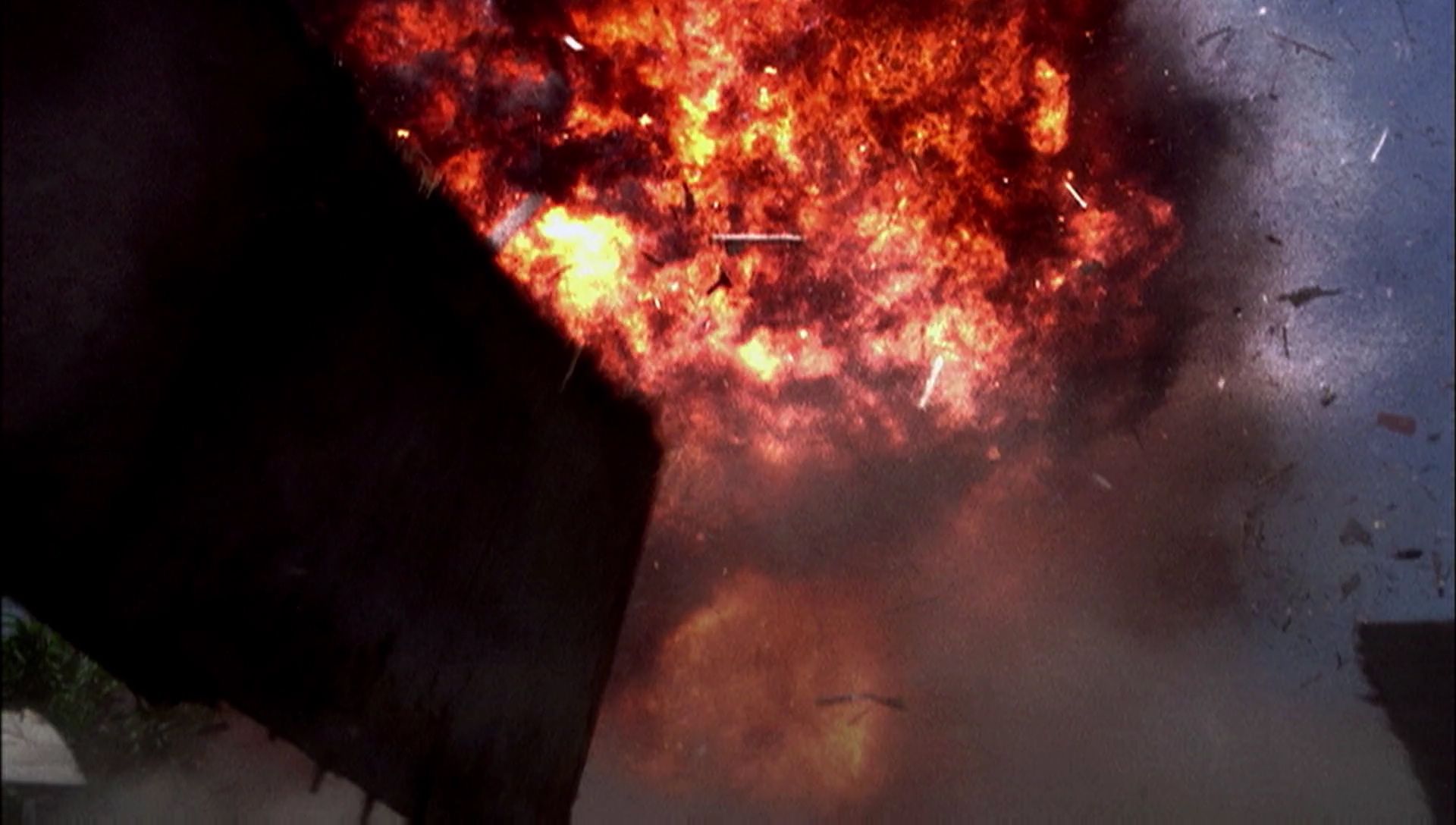 ariane179254_Enterprise_1x01-1x02_BrokenBow_0162.jpg