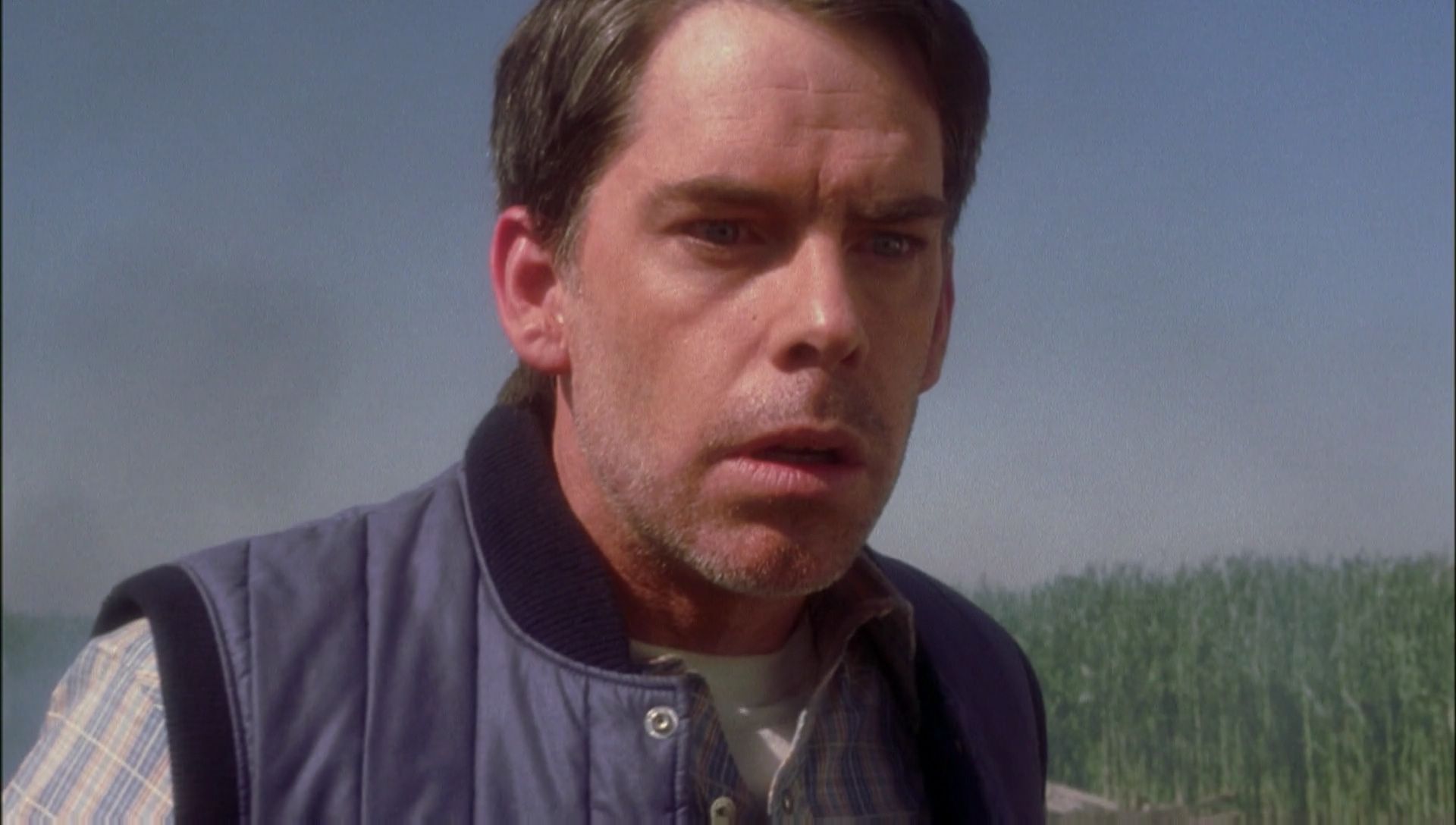 ariane179254_Enterprise_1x01-1x02_BrokenBow_0194.jpg