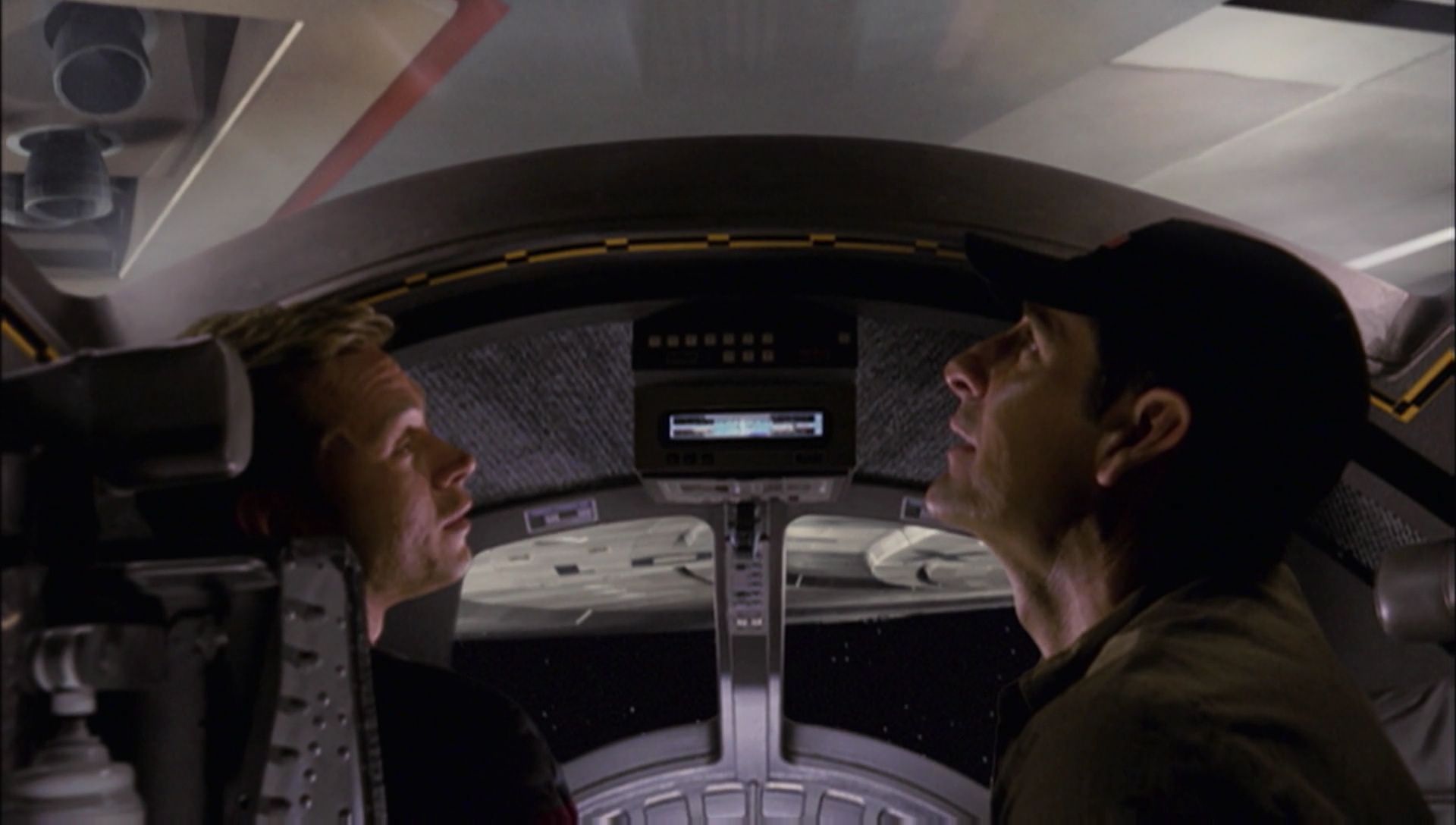 ariane179254_Enterprise_1x01-1x02_BrokenBow_0337.jpg