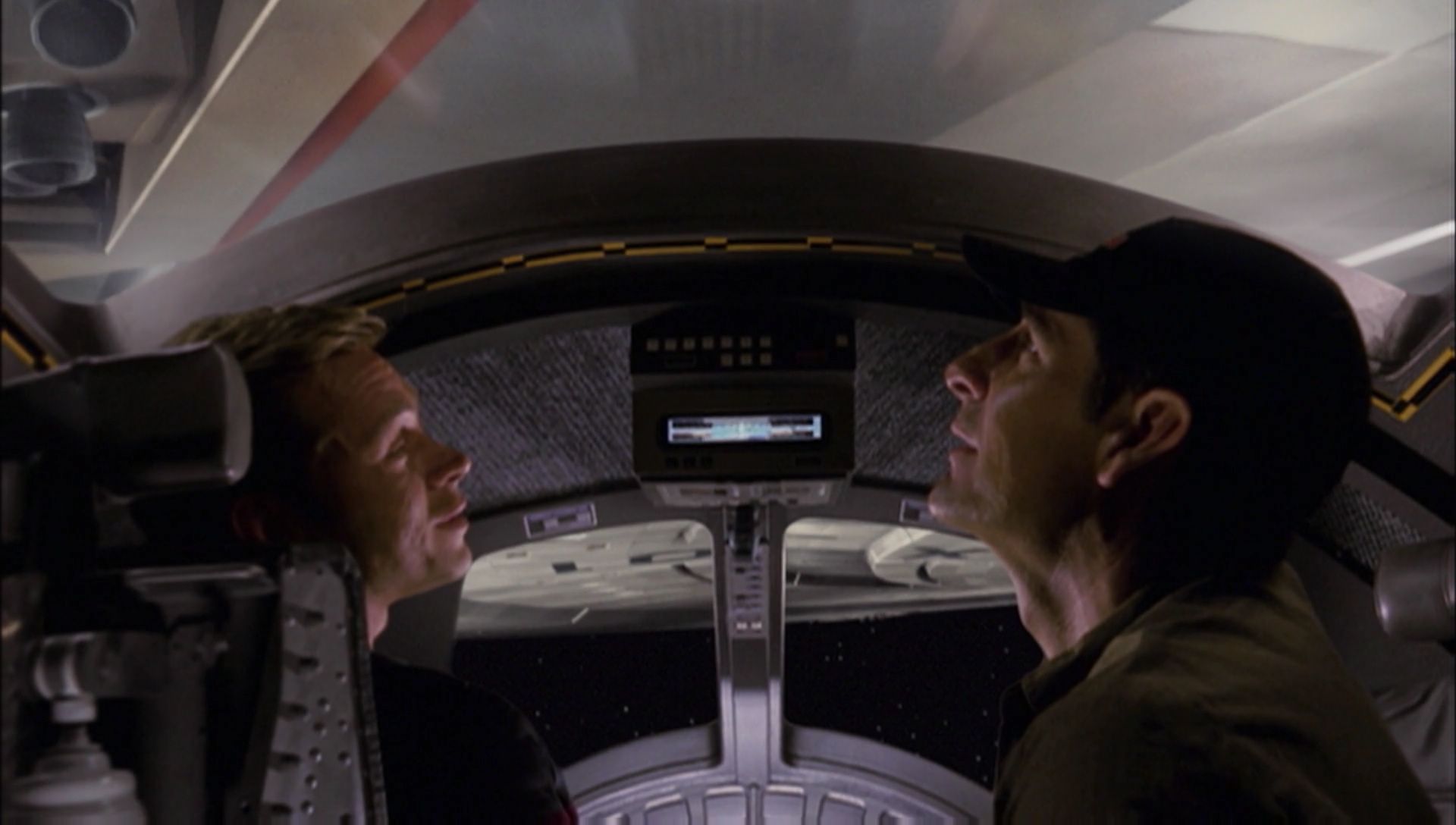 ariane179254_Enterprise_1x01-1x02_BrokenBow_0338.jpg