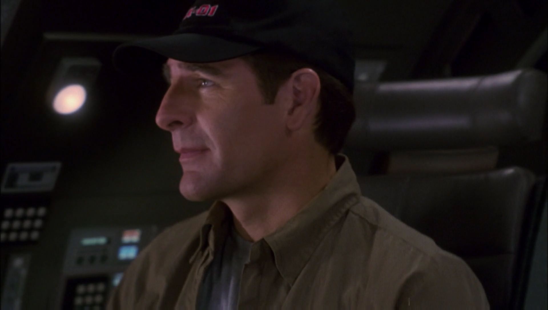 ariane179254_Enterprise_1x01-1x02_BrokenBow_0343.jpg