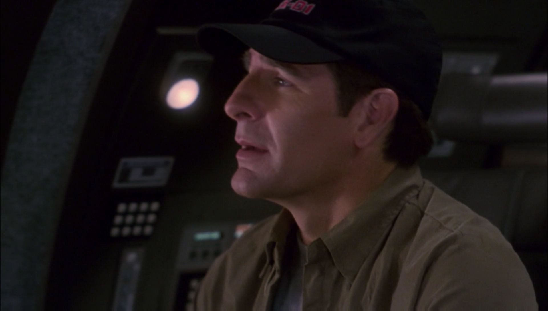 ariane179254_Enterprise_1x01-1x02_BrokenBow_0345.jpg