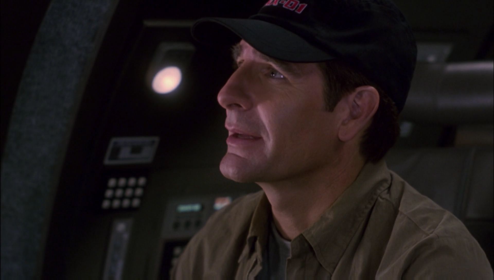 ariane179254_Enterprise_1x01-1x02_BrokenBow_0347.jpg
