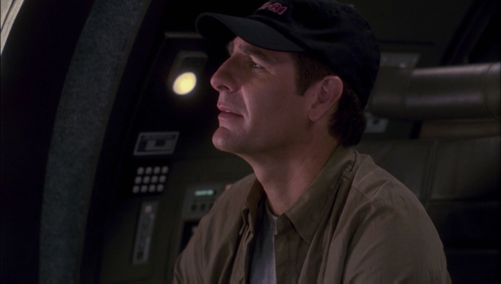 ariane179254_Enterprise_1x01-1x02_BrokenBow_0372.jpg
