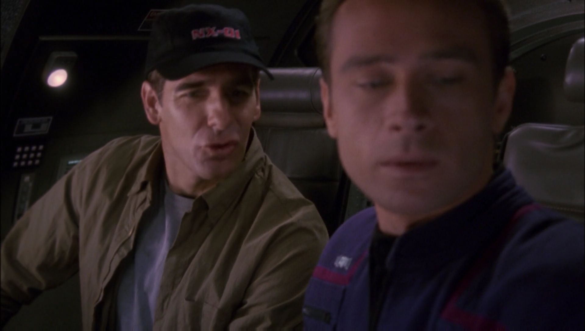 ariane179254_Enterprise_1x01-1x02_BrokenBow_0390.jpg