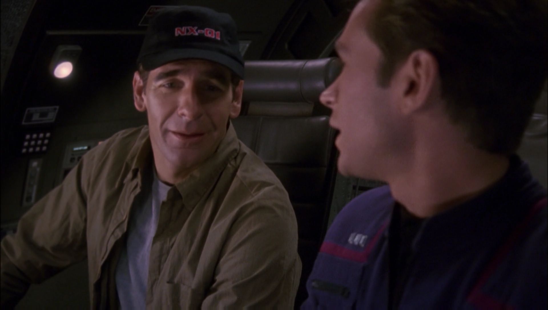 ariane179254_Enterprise_1x01-1x02_BrokenBow_0393.jpg