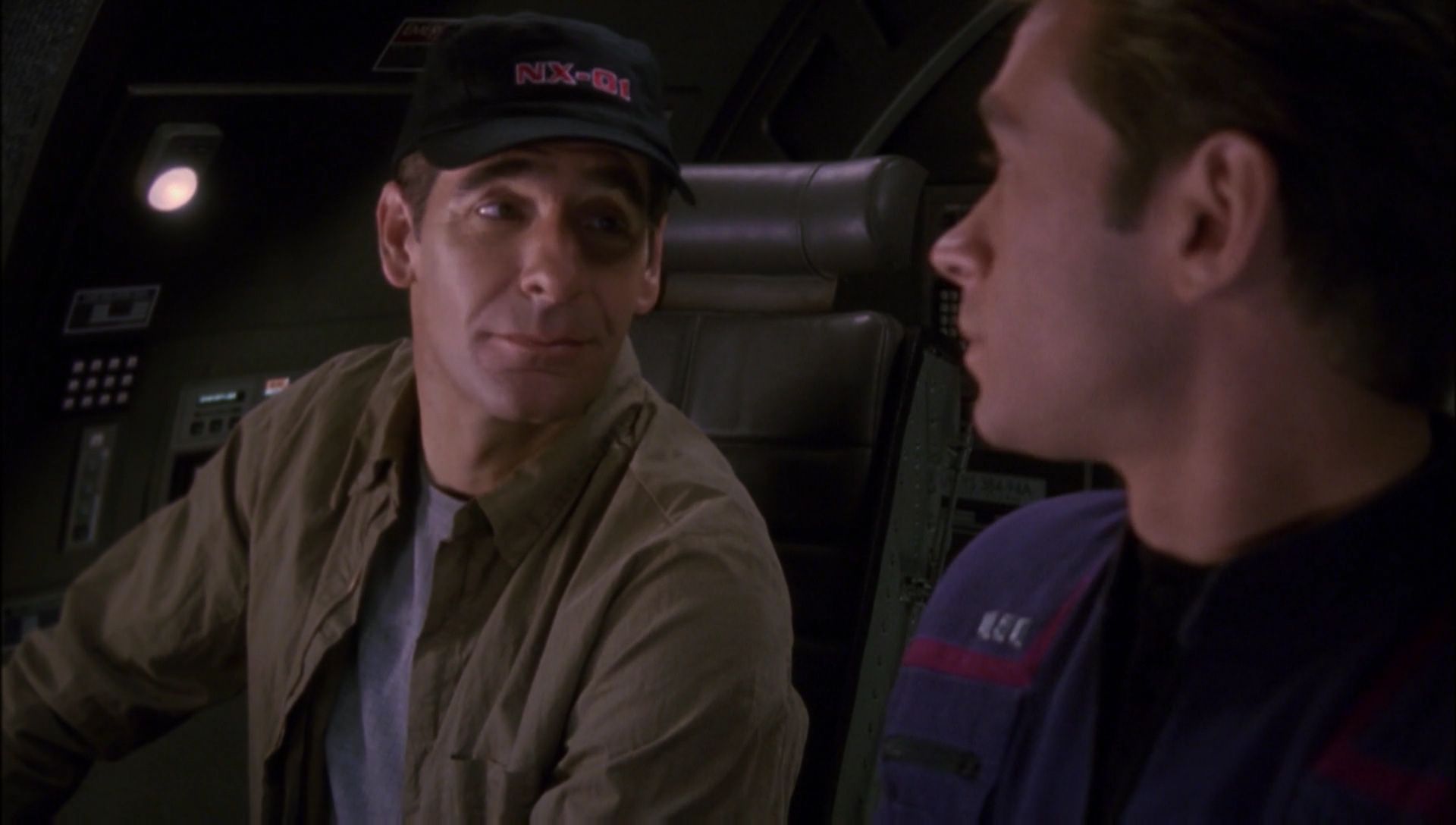 ariane179254_Enterprise_1x01-1x02_BrokenBow_0405.jpg