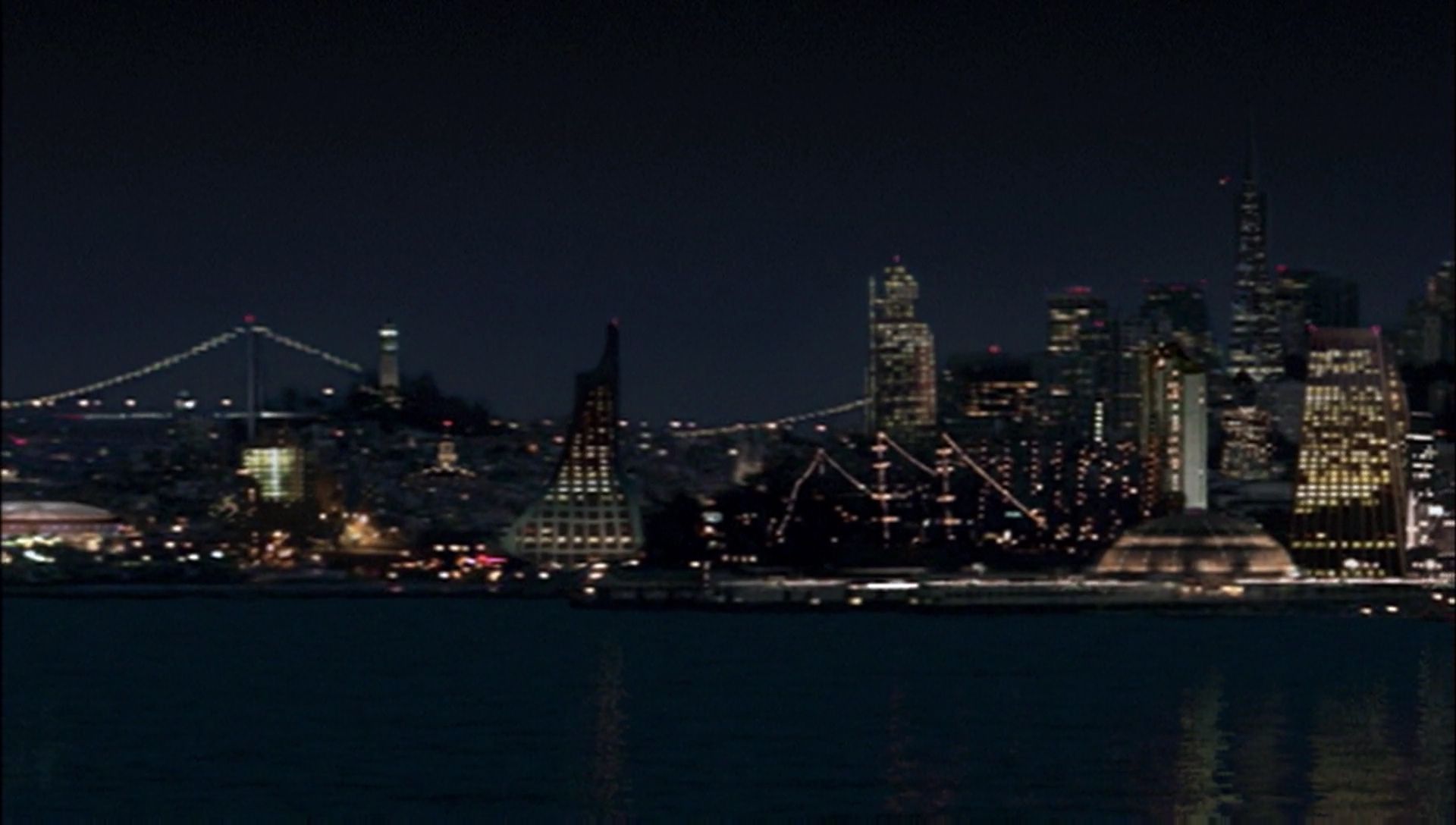 ariane179254_Enterprise_1x01-1x02_BrokenBow_0409.jpg