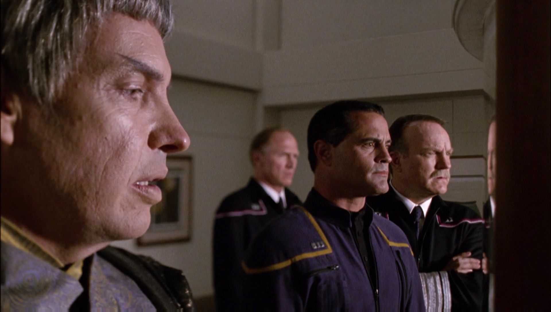 ariane179254_Enterprise_1x01-1x02_BrokenBow_0437.jpg