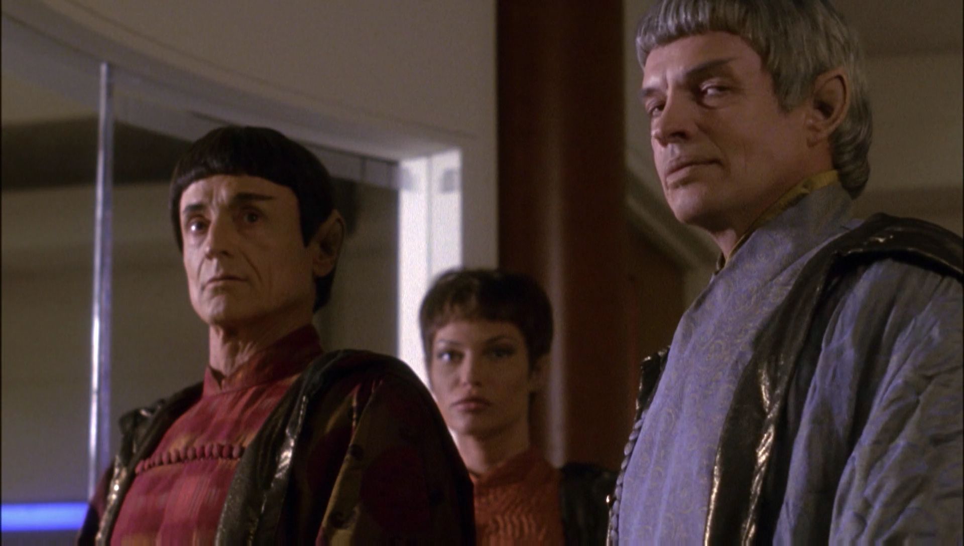 ariane179254_Enterprise_1x01-1x02_BrokenBow_0443.jpg