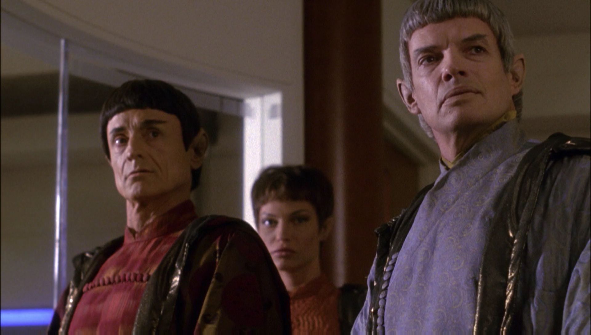 ariane179254_Enterprise_1x01-1x02_BrokenBow_0451.jpg