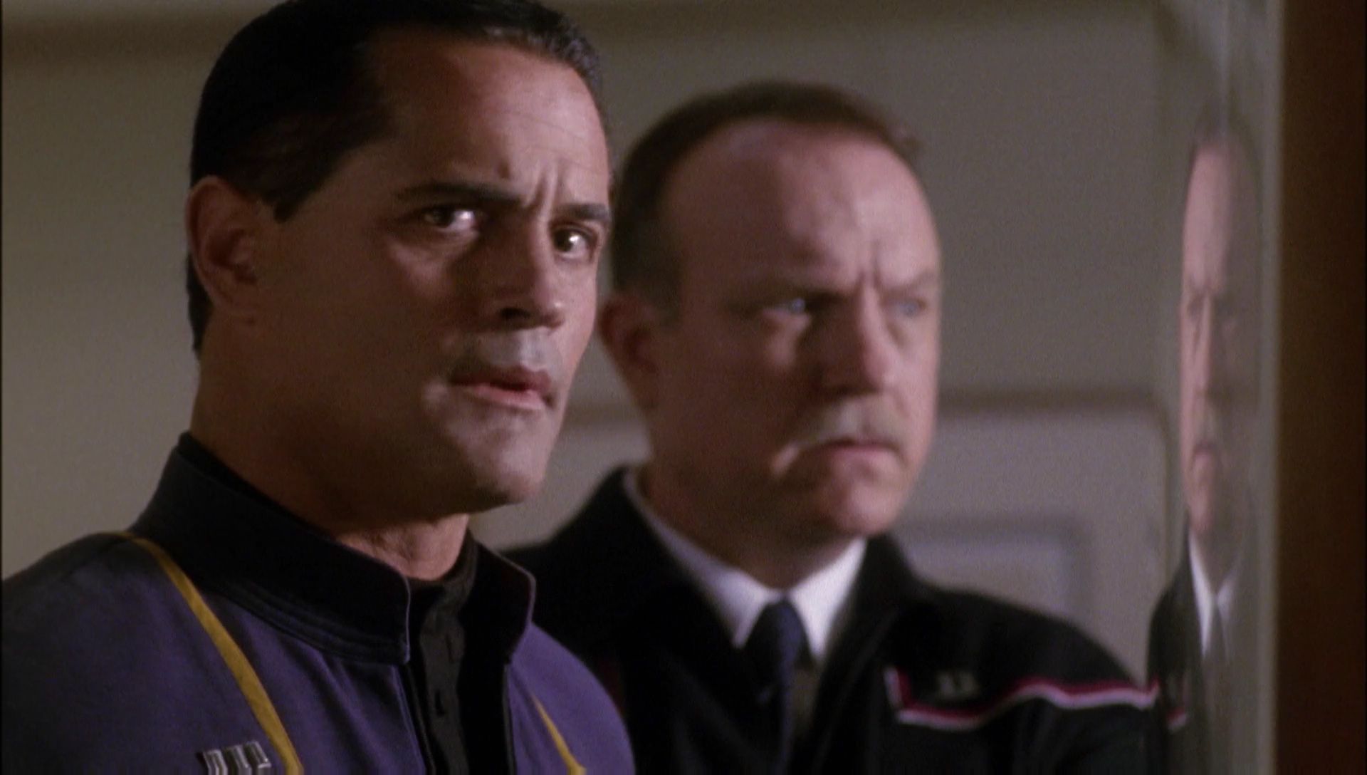 ariane179254_Enterprise_1x01-1x02_BrokenBow_0455.jpg