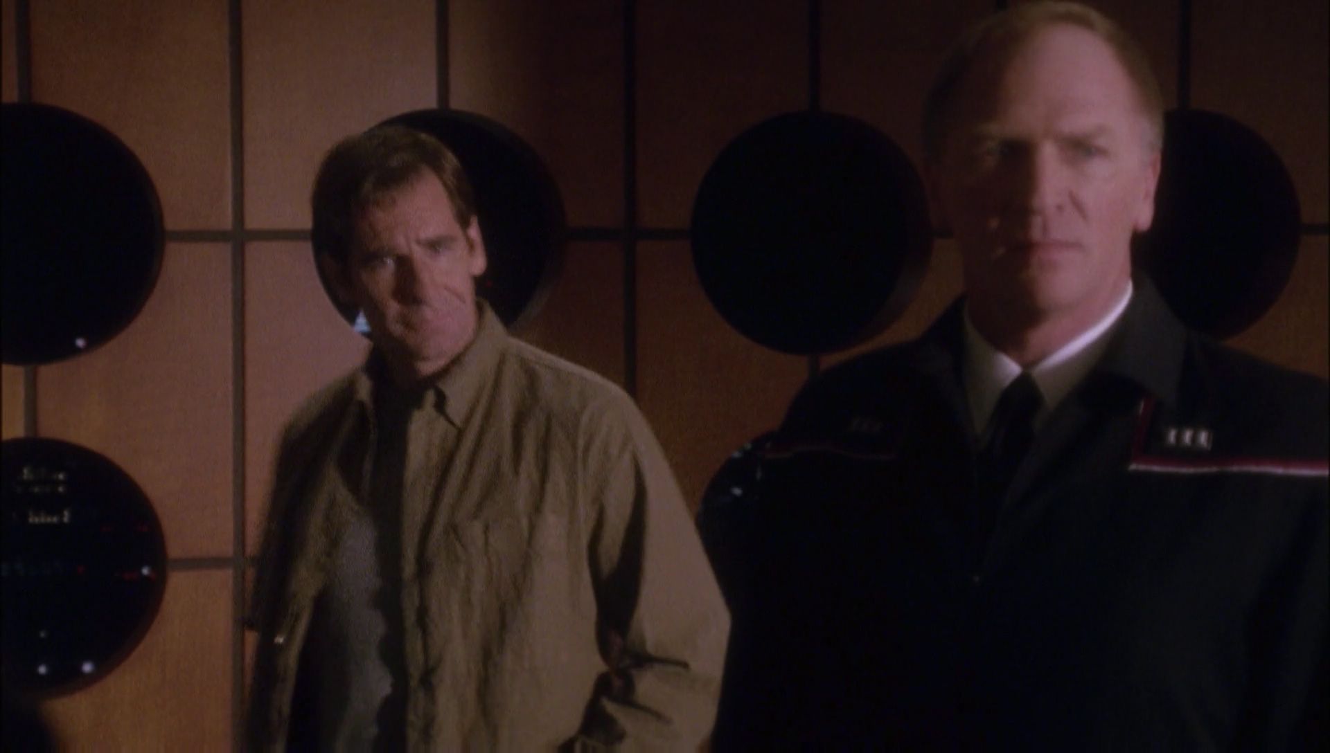 ariane179254_Enterprise_1x01-1x02_BrokenBow_0459.jpg