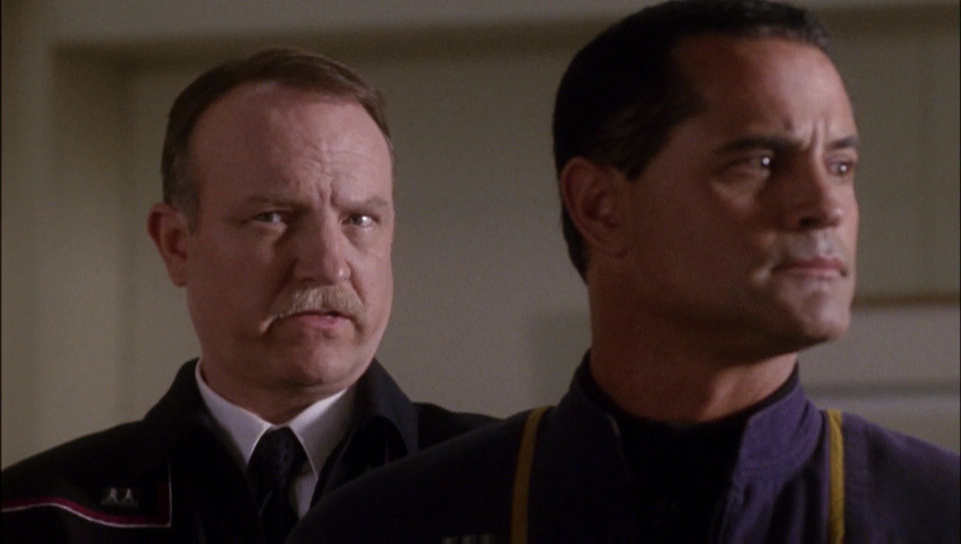 ariane179254_Enterprise_1x01-1x02_BrokenBow_0497.jpg