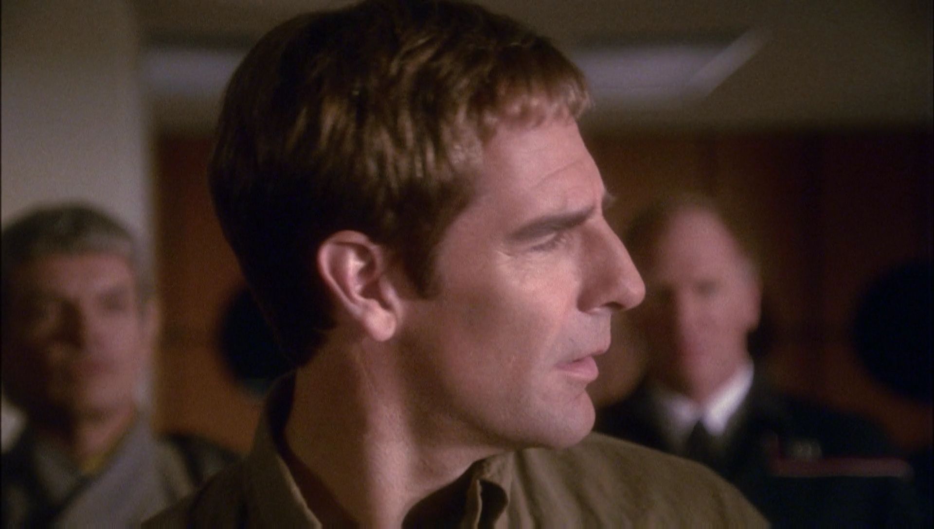 ariane179254_Enterprise_1x01-1x02_BrokenBow_0500.jpg