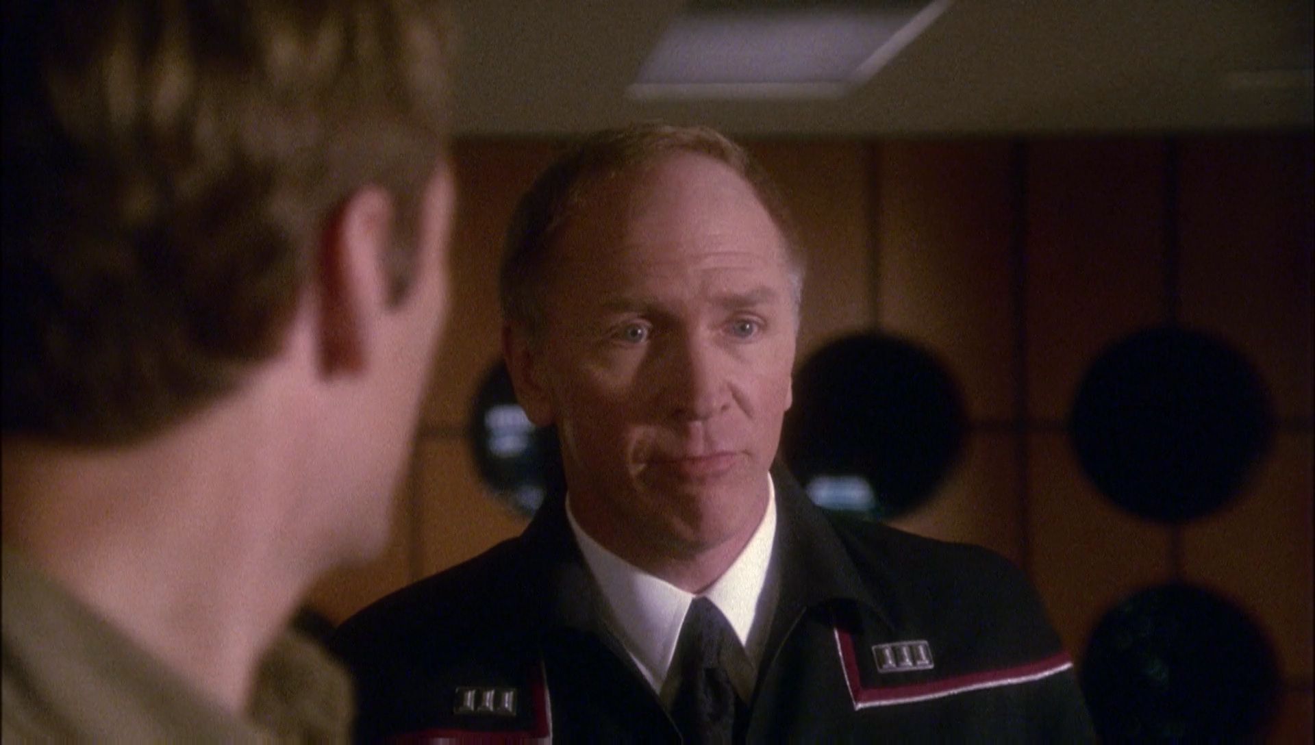 ariane179254_Enterprise_1x01-1x02_BrokenBow_0506.jpg
