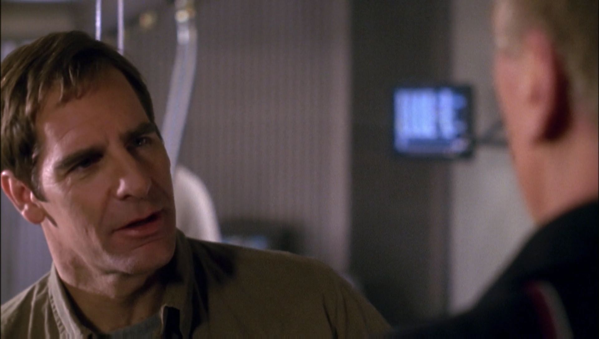 ariane179254_Enterprise_1x01-1x02_BrokenBow_0521.jpg
