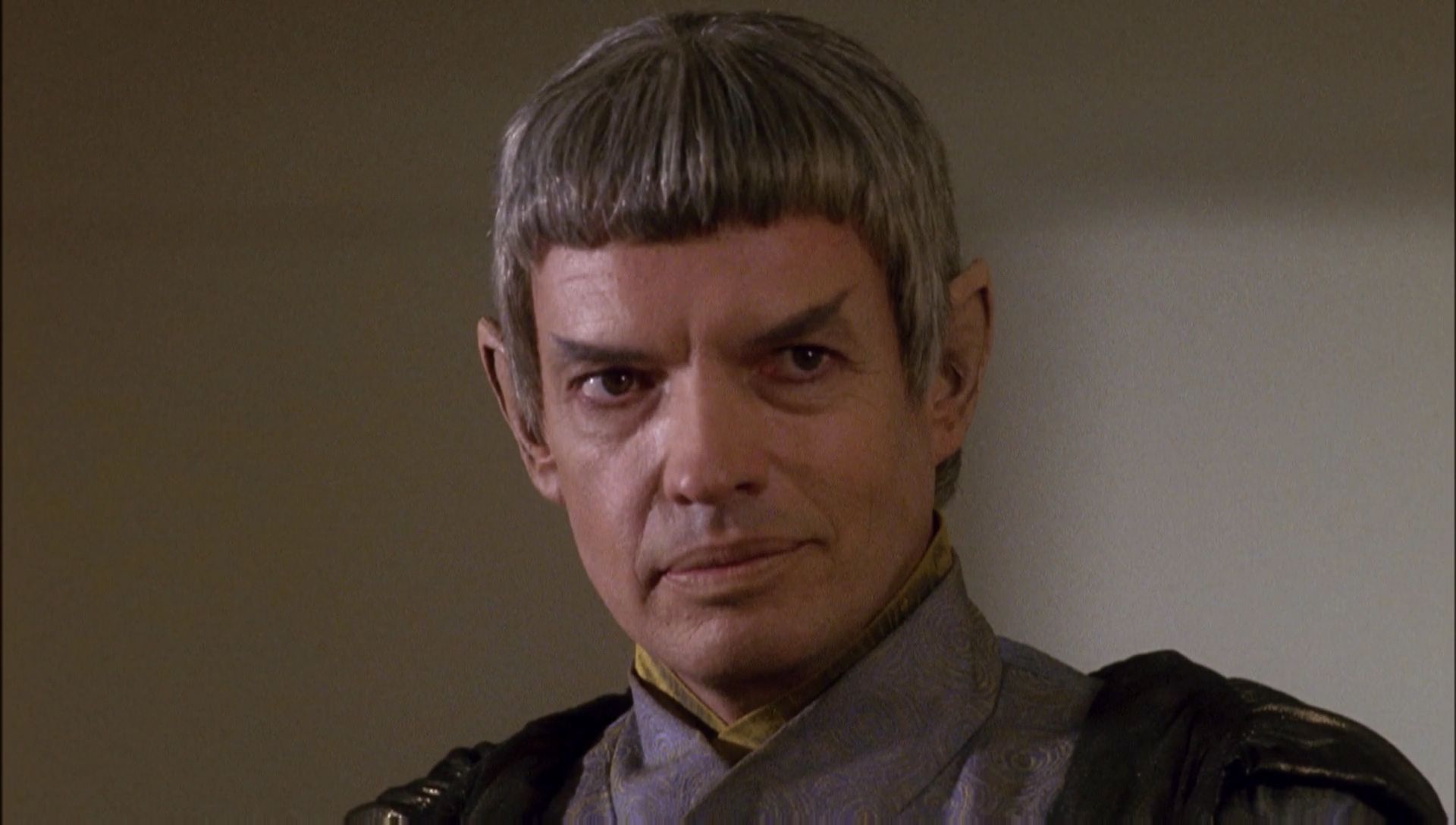 ariane179254_Enterprise_1x01-1x02_BrokenBow_0532.jpg