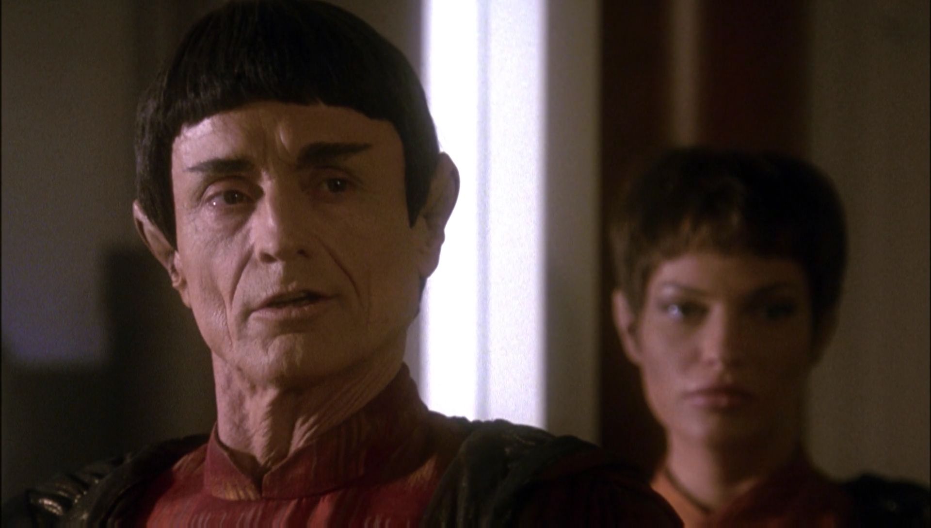 ariane179254_Enterprise_1x01-1x02_BrokenBow_0533.jpg