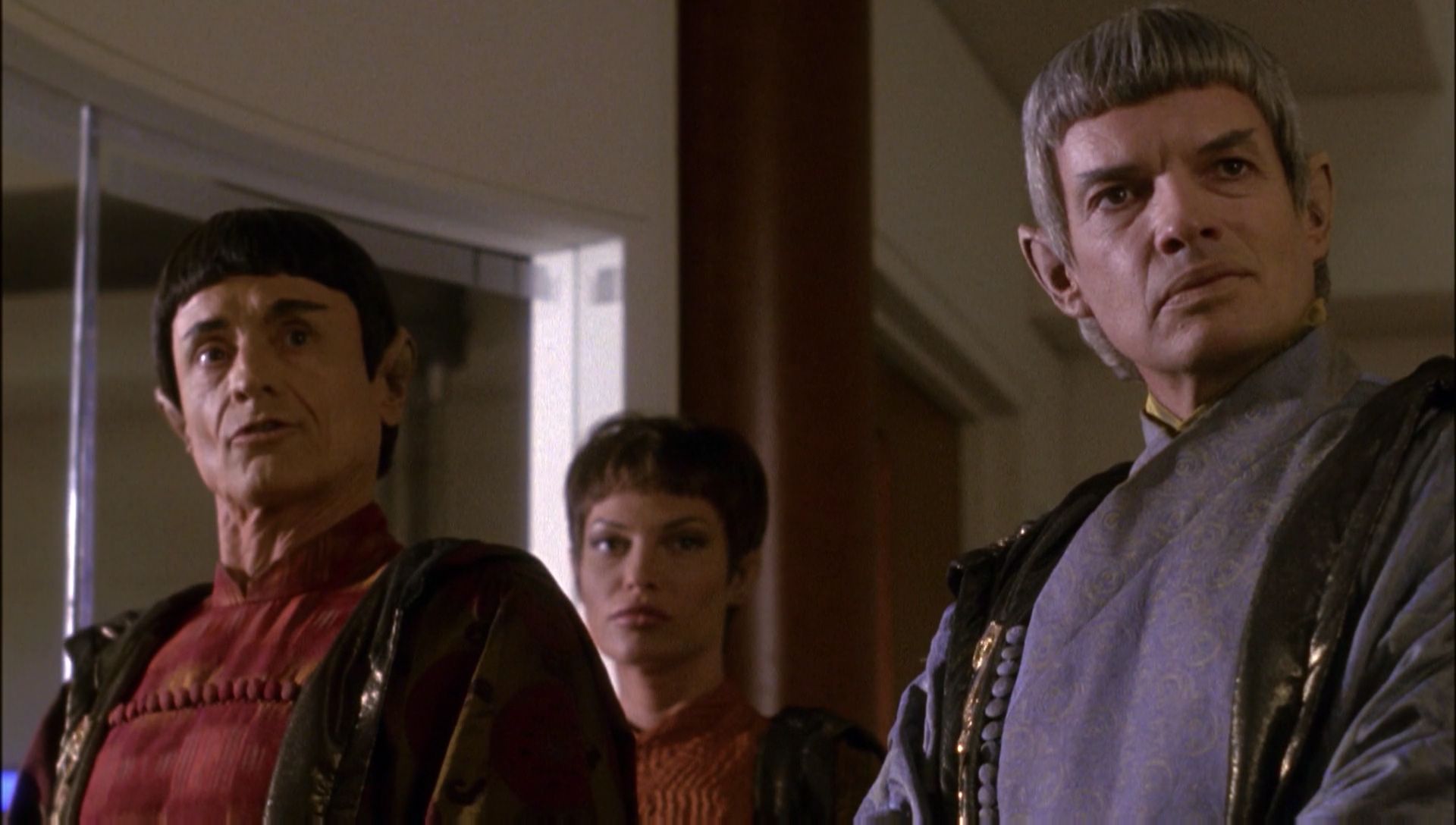 ariane179254_Enterprise_1x01-1x02_BrokenBow_0539.jpg