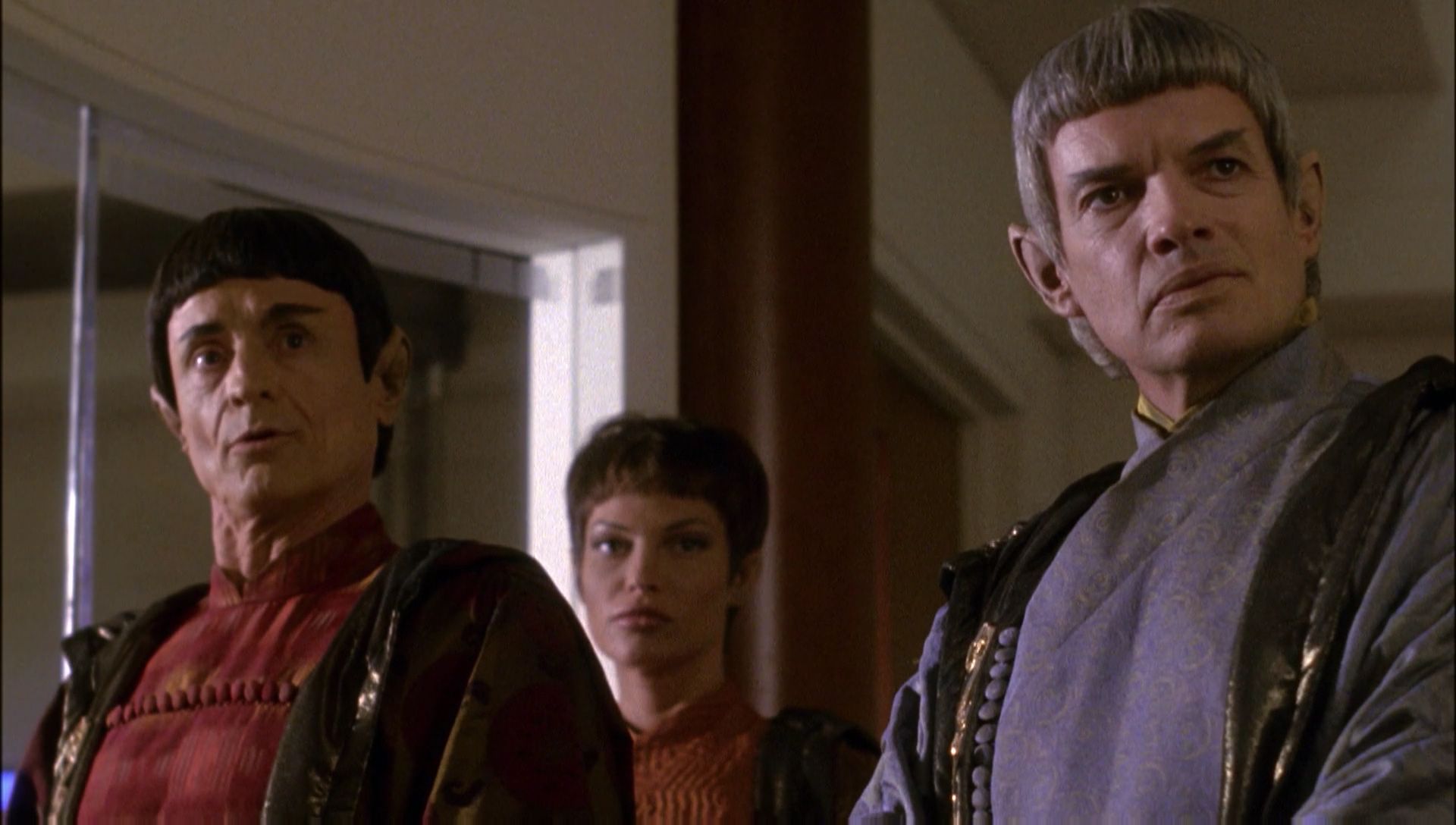 ariane179254_Enterprise_1x01-1x02_BrokenBow_0540.jpg