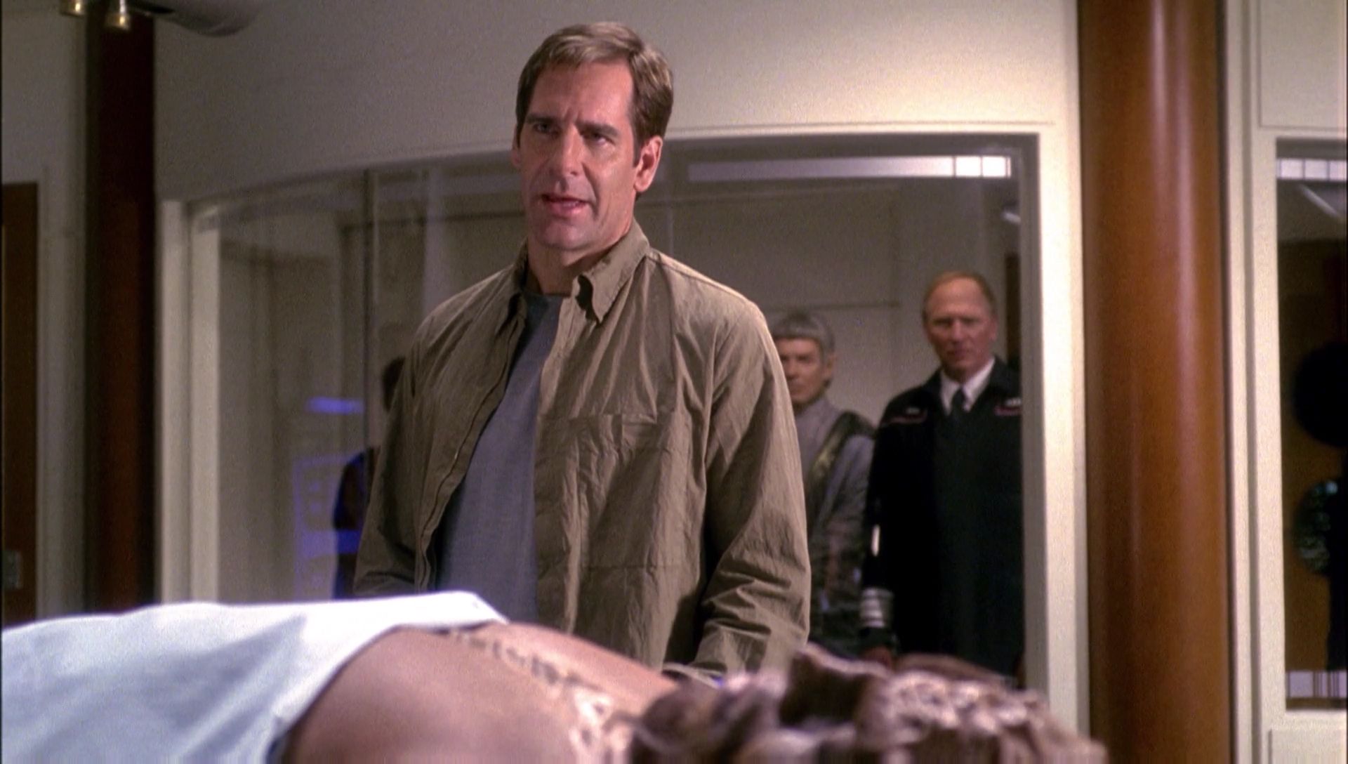 ariane179254_Enterprise_1x01-1x02_BrokenBow_0558.jpg