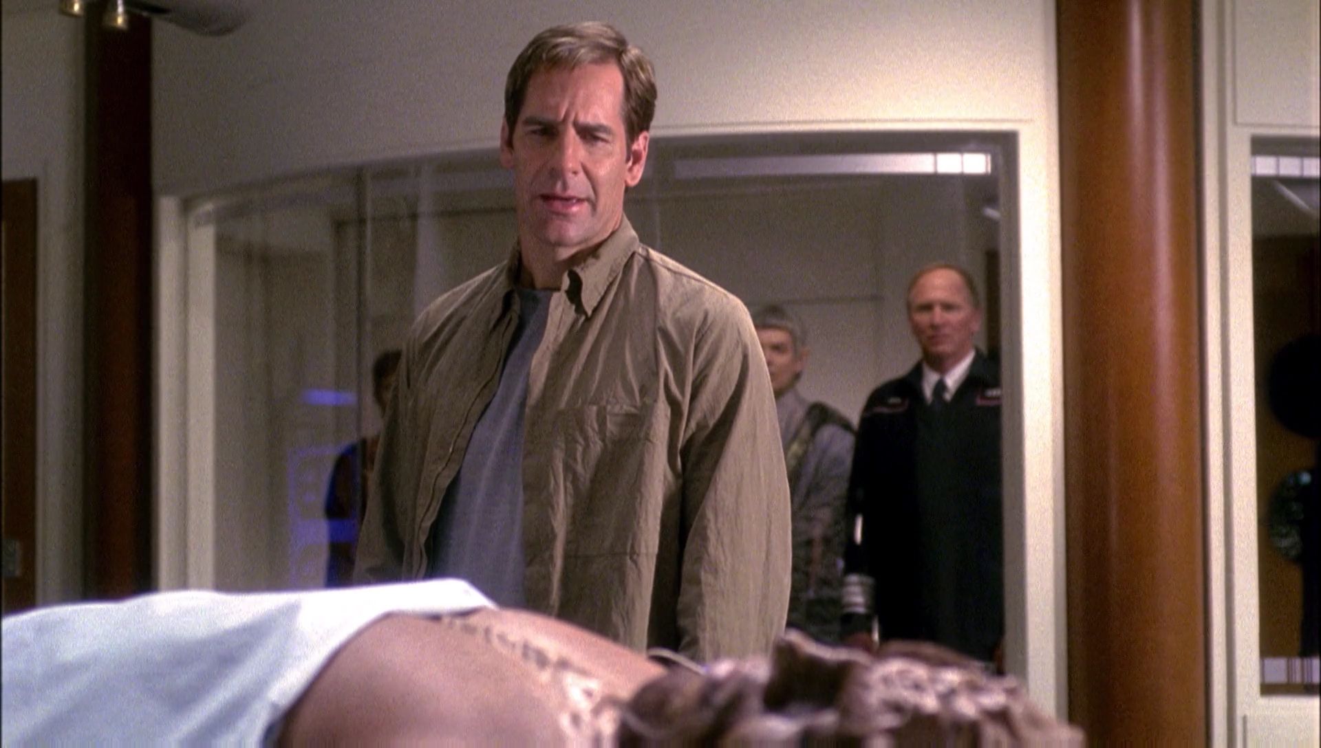 ariane179254_Enterprise_1x01-1x02_BrokenBow_0562.jpg