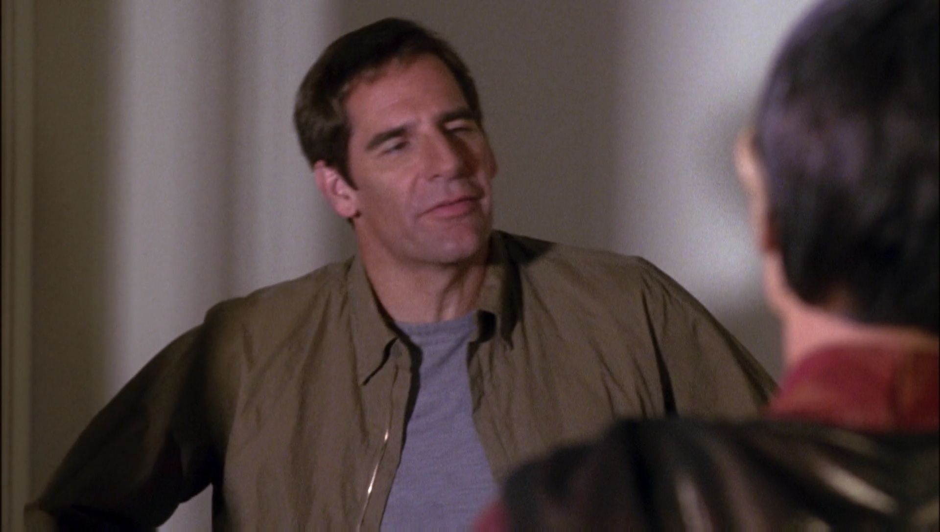 ariane179254_Enterprise_1x01-1x02_BrokenBow_0572.jpg