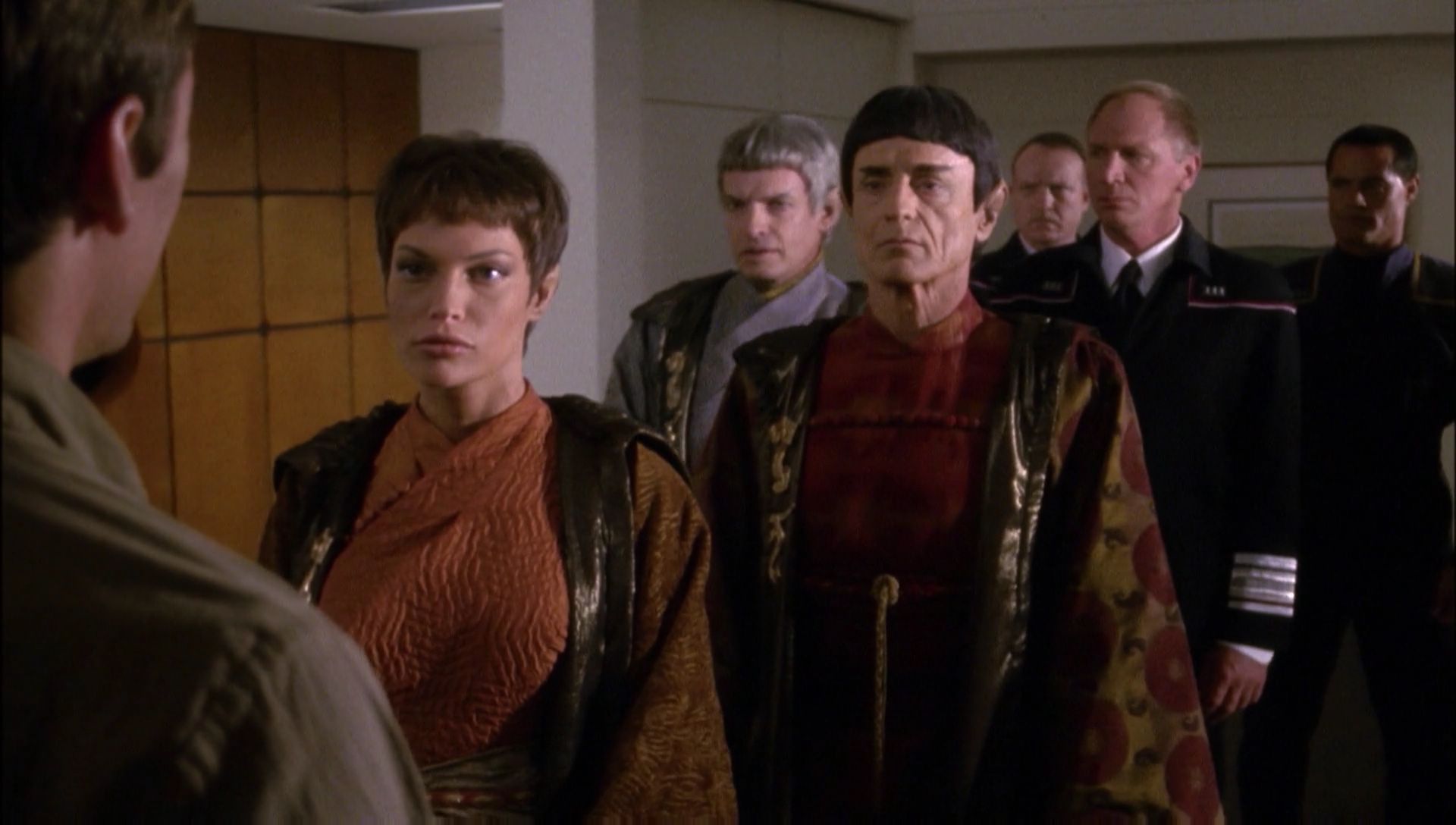 ariane179254_Enterprise_1x01-1x02_BrokenBow_0576.jpg
