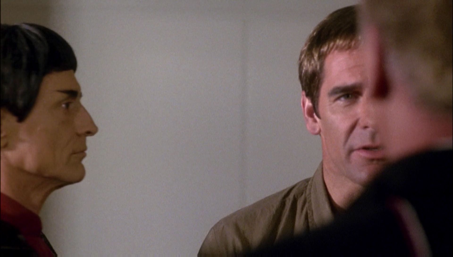 ariane179254_Enterprise_1x01-1x02_BrokenBow_0603.jpg