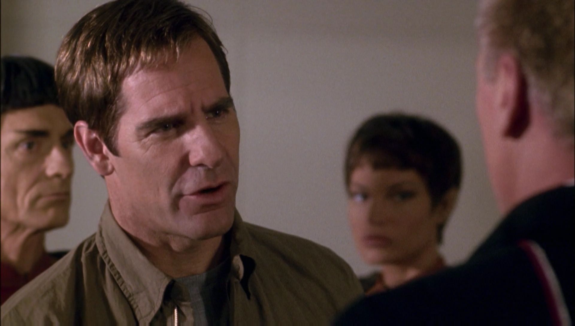 ariane179254_Enterprise_1x01-1x02_BrokenBow_0614.jpg