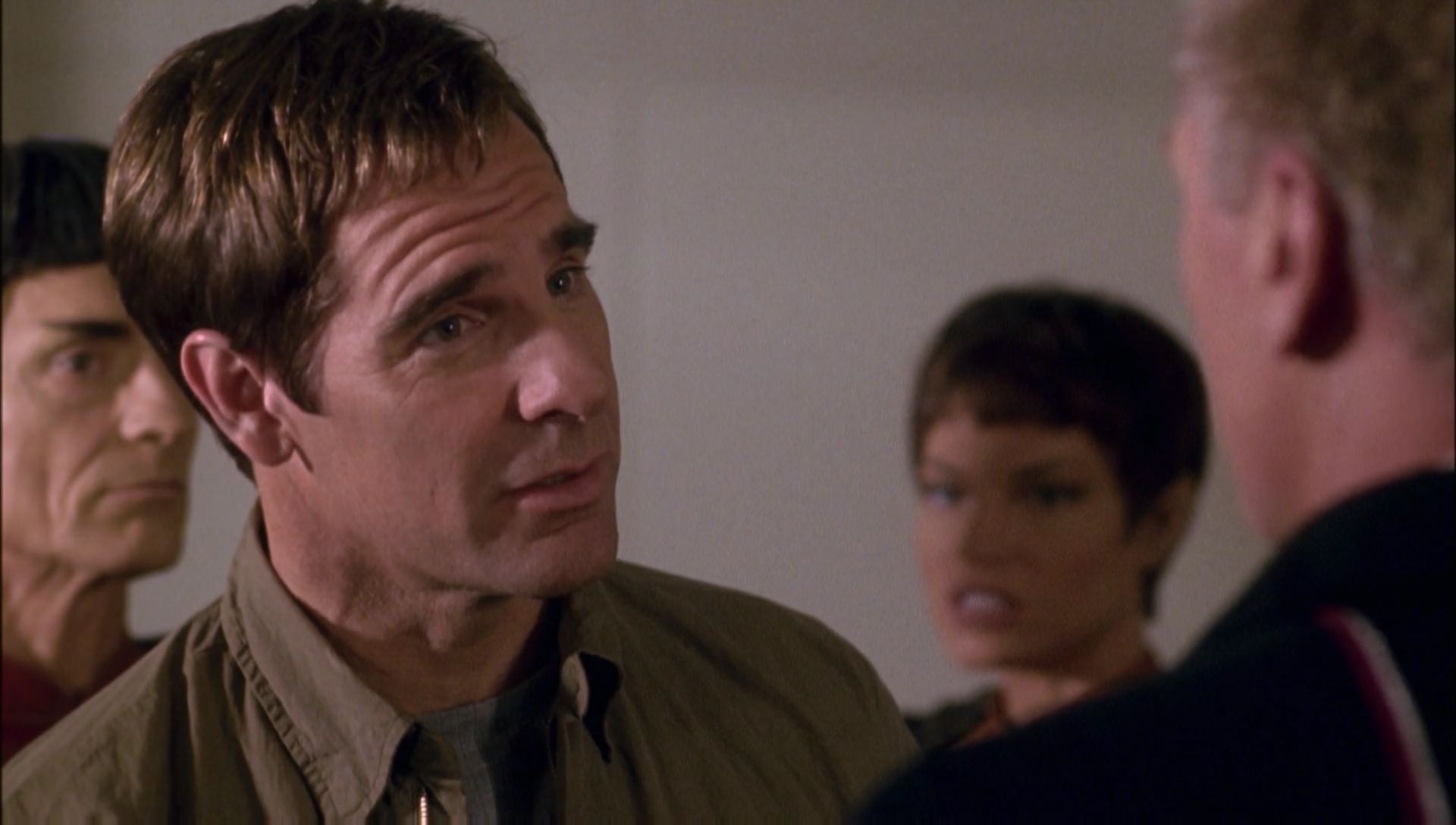 ariane179254_Enterprise_1x01-1x02_BrokenBow_0618.jpg