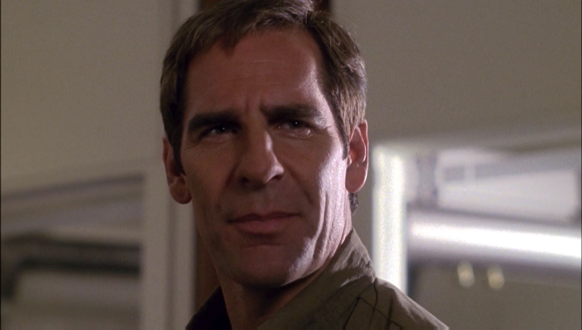 ariane179254_Enterprise_1x01-1x02_BrokenBow_0630.jpg