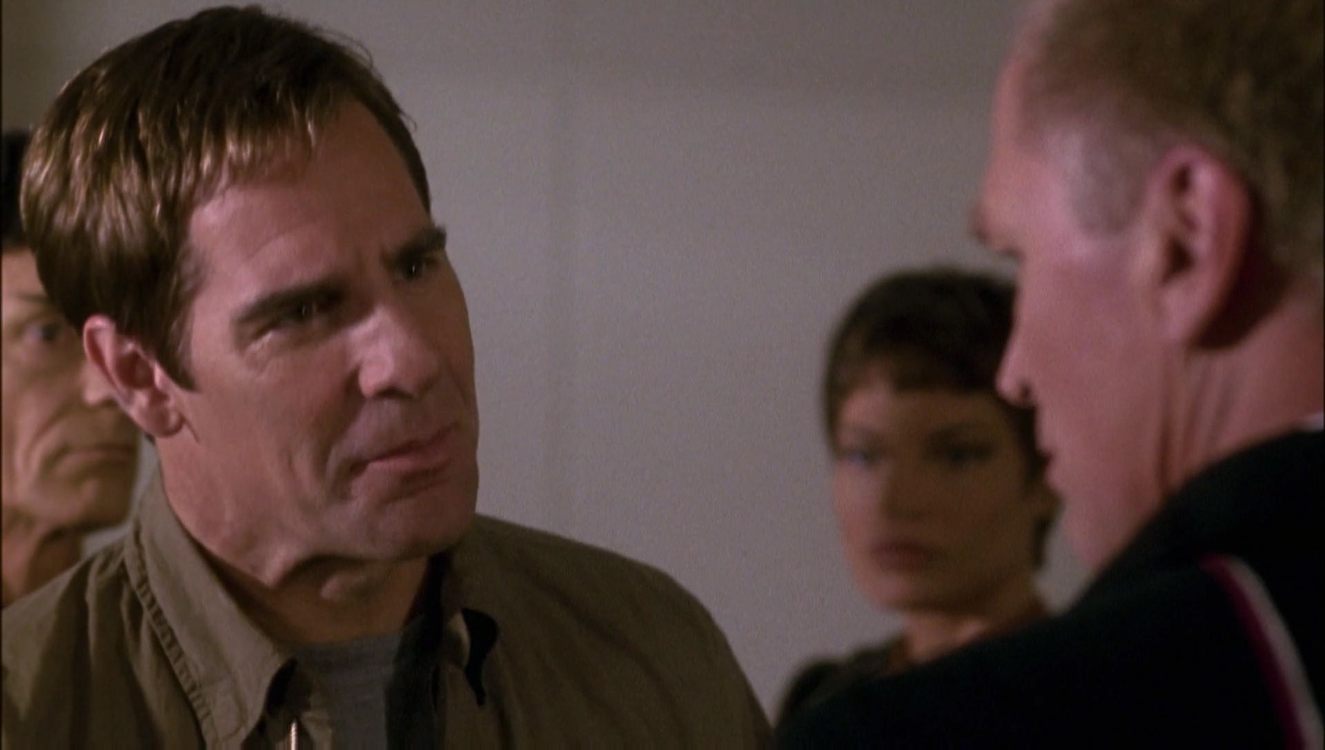 ariane179254_Enterprise_1x01-1x02_BrokenBow_0641.jpg