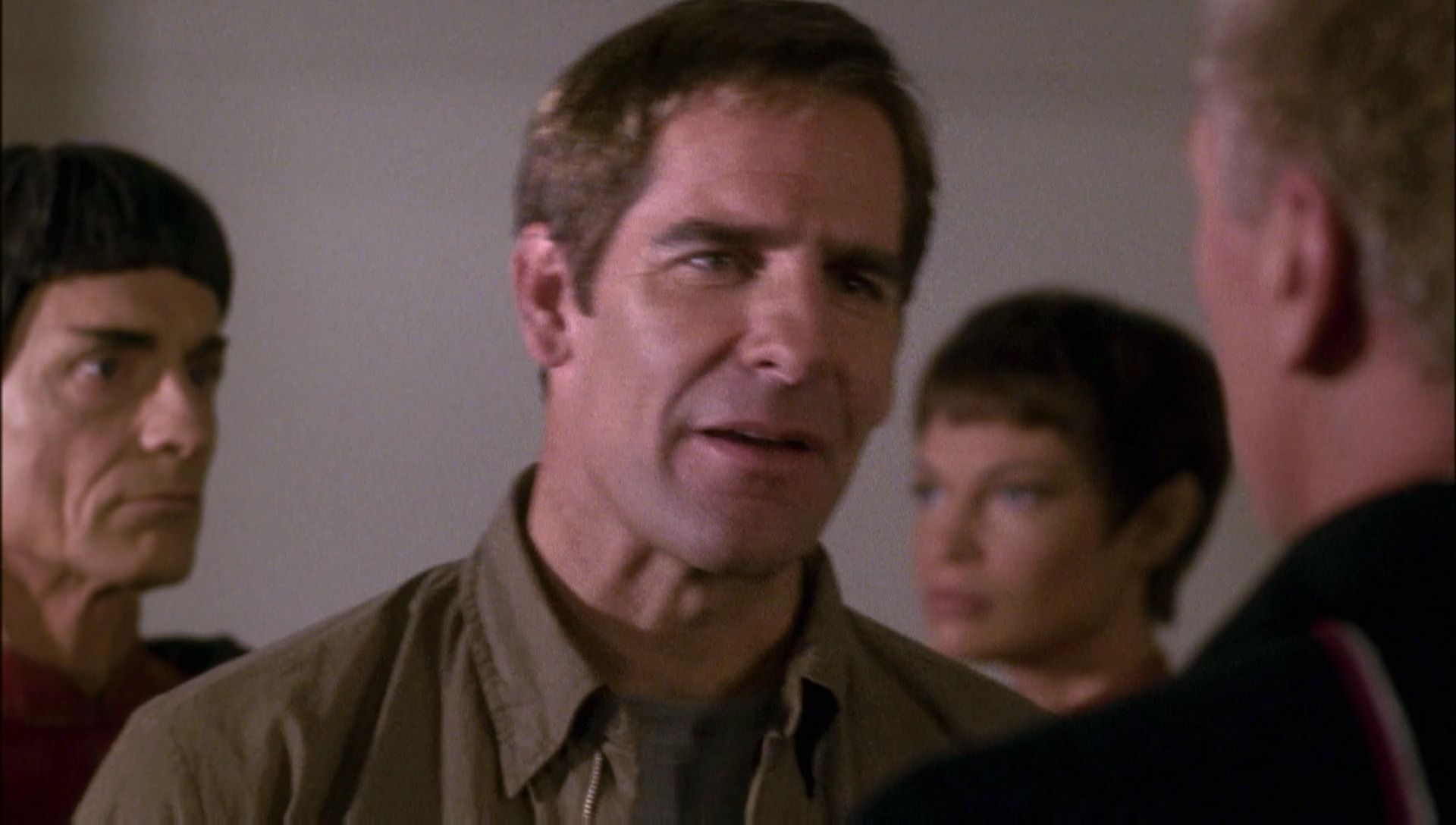 ariane179254_Enterprise_1x01-1x02_BrokenBow_0649.jpg