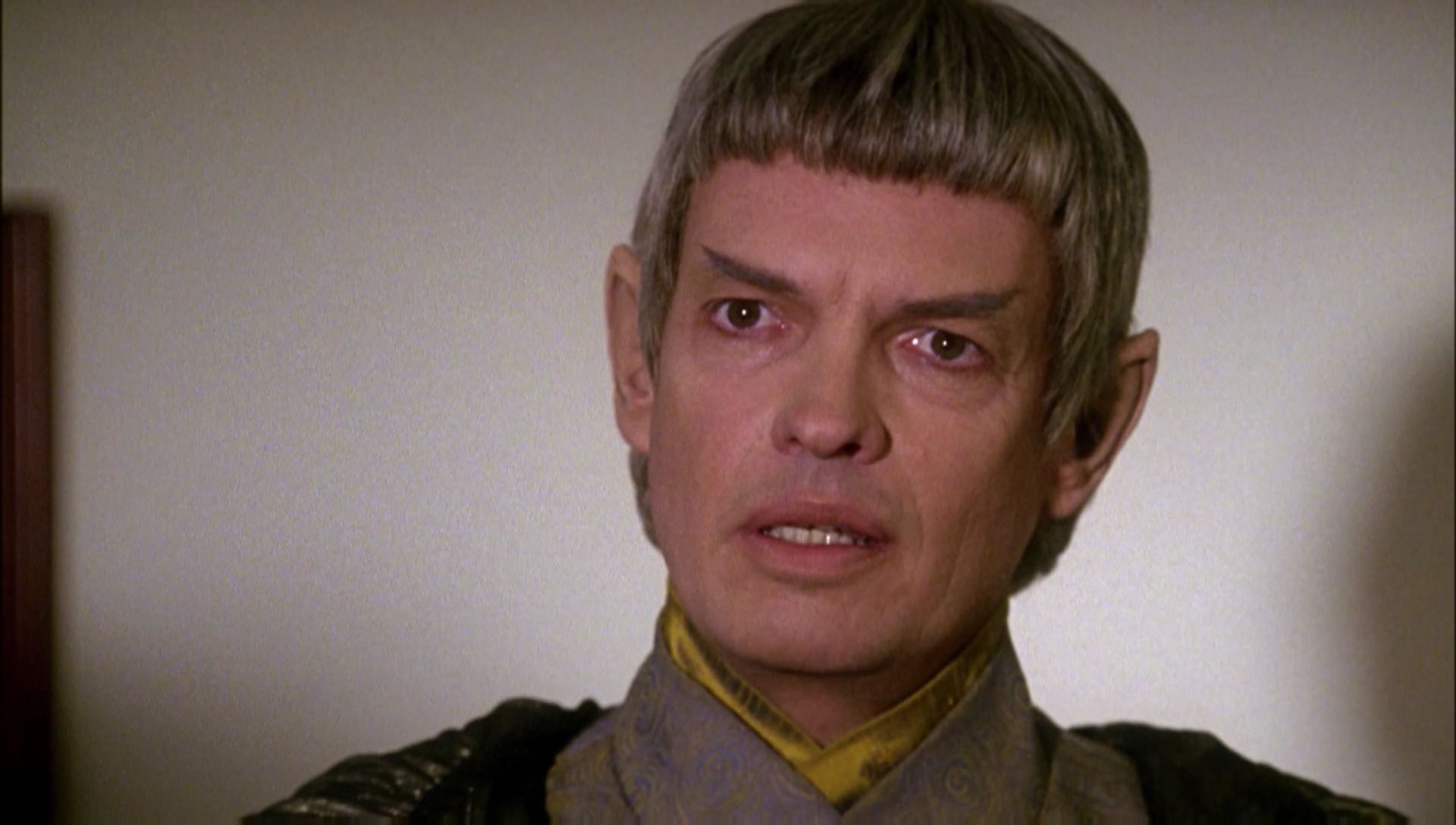 ariane179254_Enterprise_1x01-1x02_BrokenBow_0651.jpg