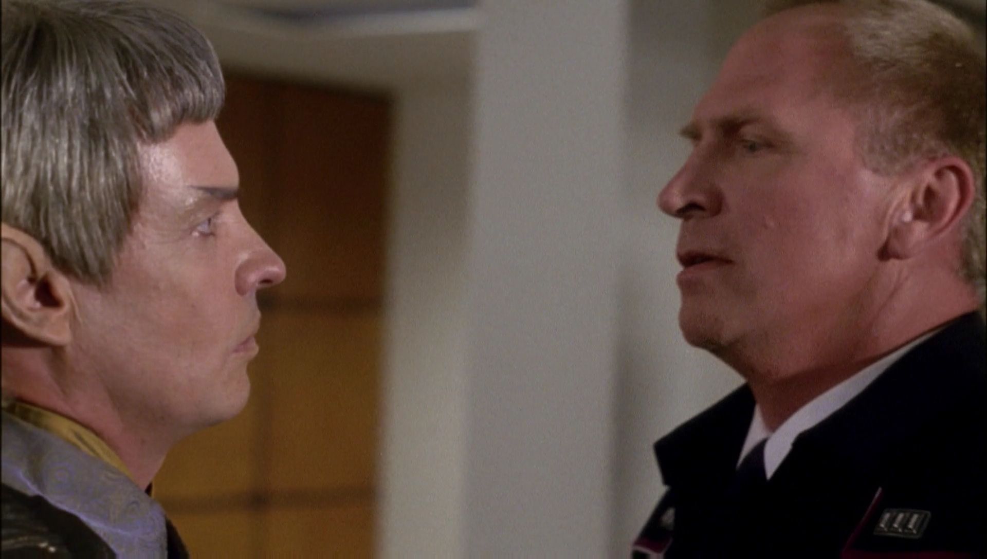 ariane179254_Enterprise_1x01-1x02_BrokenBow_0676.jpg