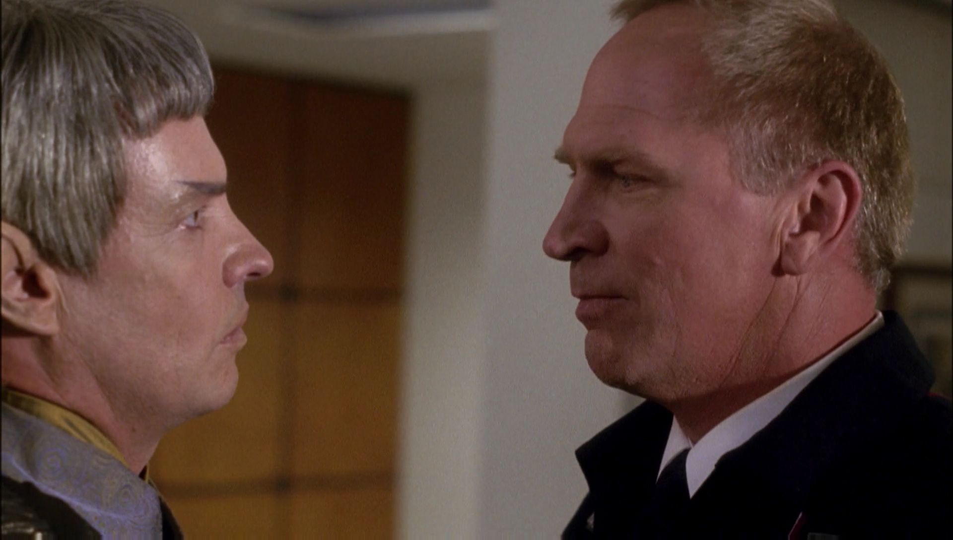 ariane179254_Enterprise_1x01-1x02_BrokenBow_0679.jpg