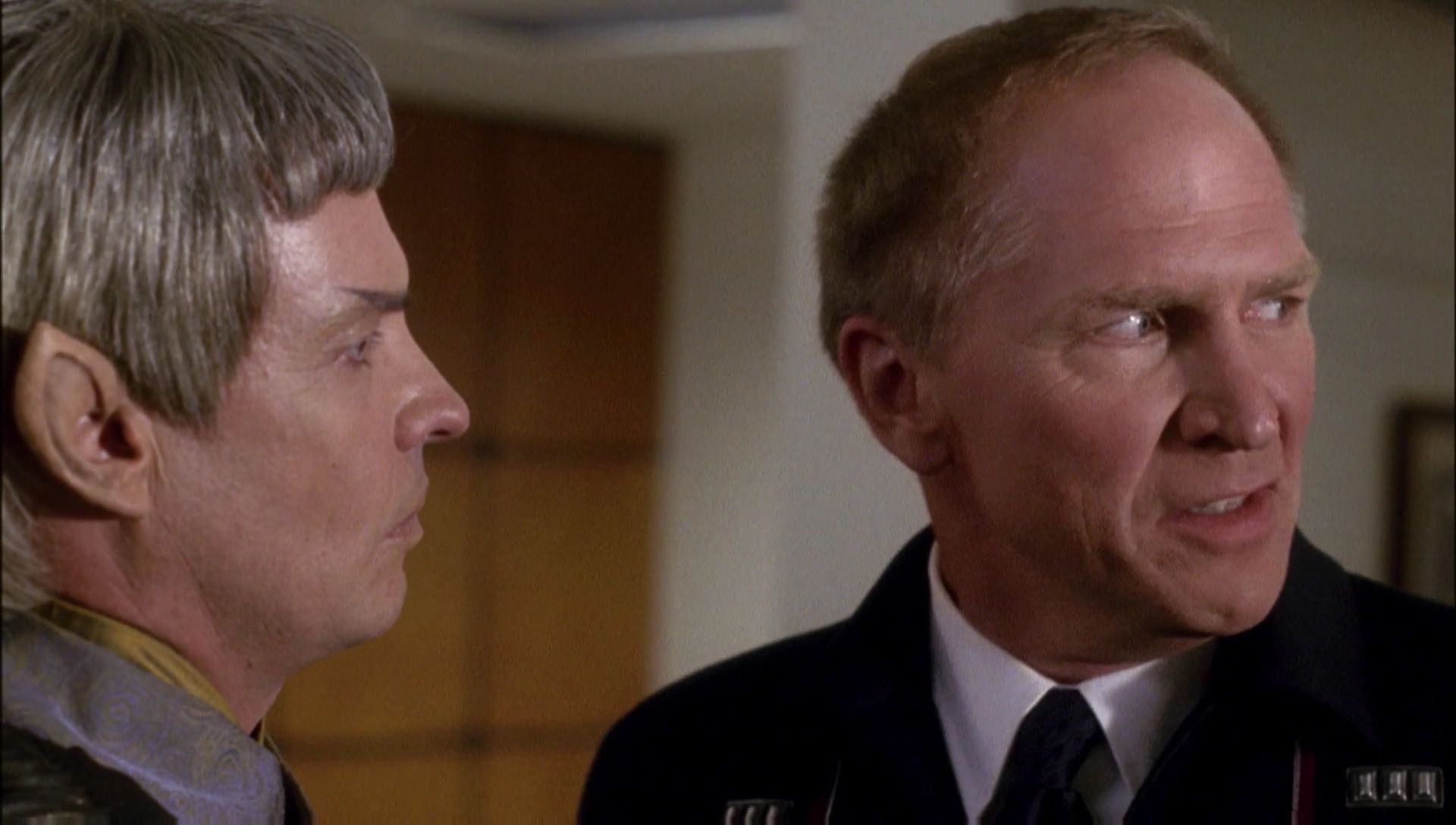 ariane179254_Enterprise_1x01-1x02_BrokenBow_0683.jpg