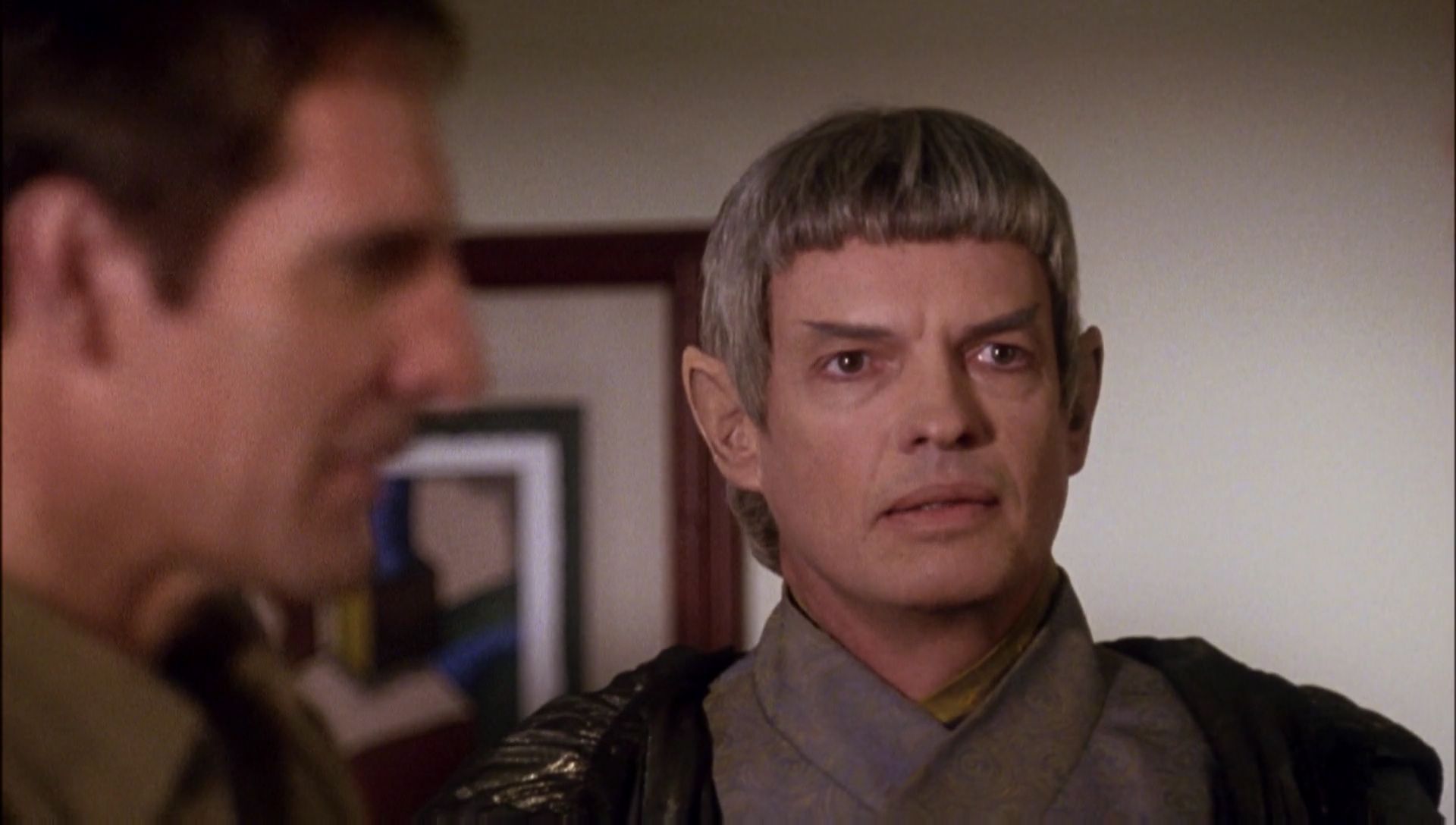 ariane179254_Enterprise_1x01-1x02_BrokenBow_0689.jpg