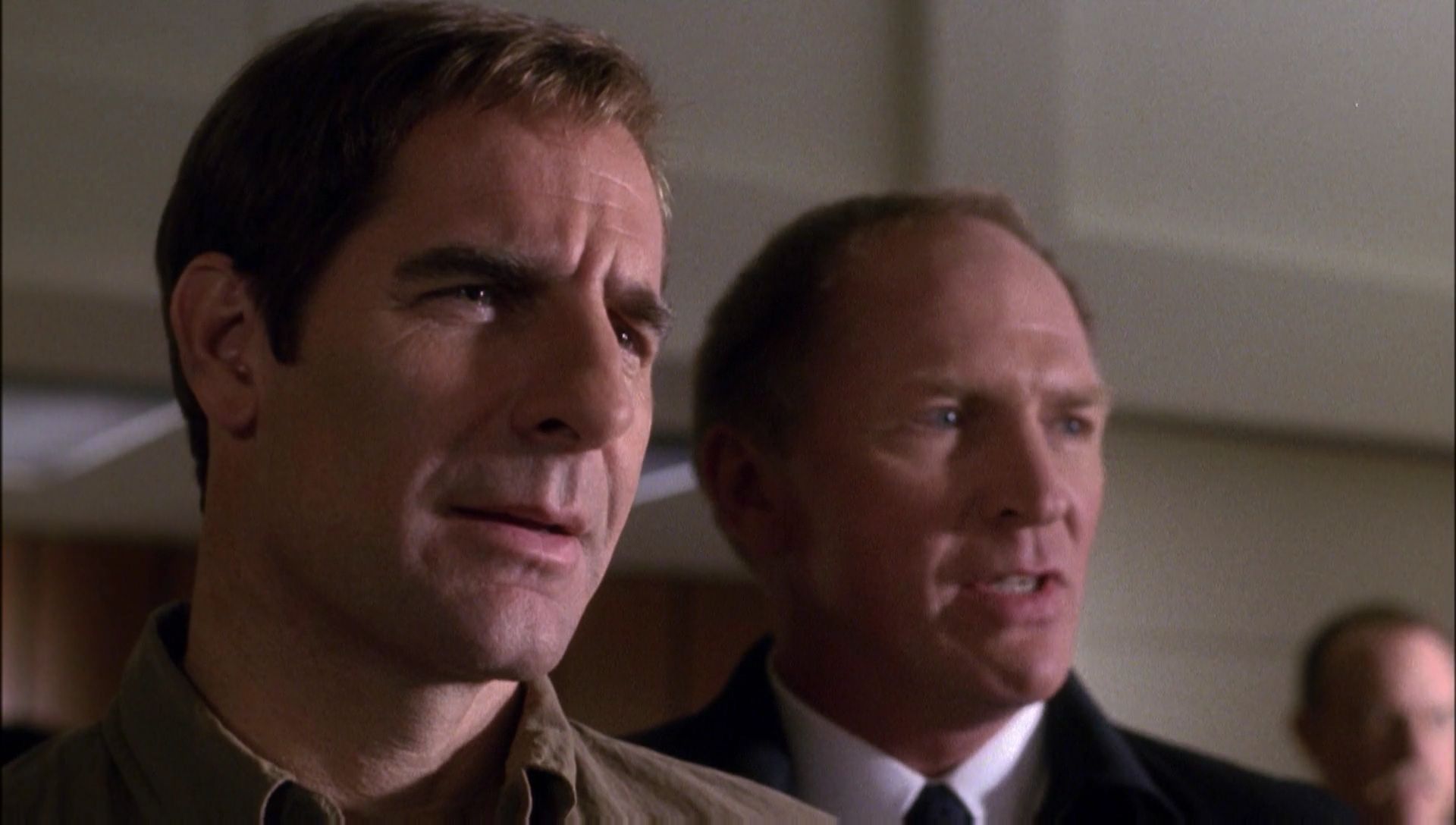 ariane179254_Enterprise_1x01-1x02_BrokenBow_0711.jpg