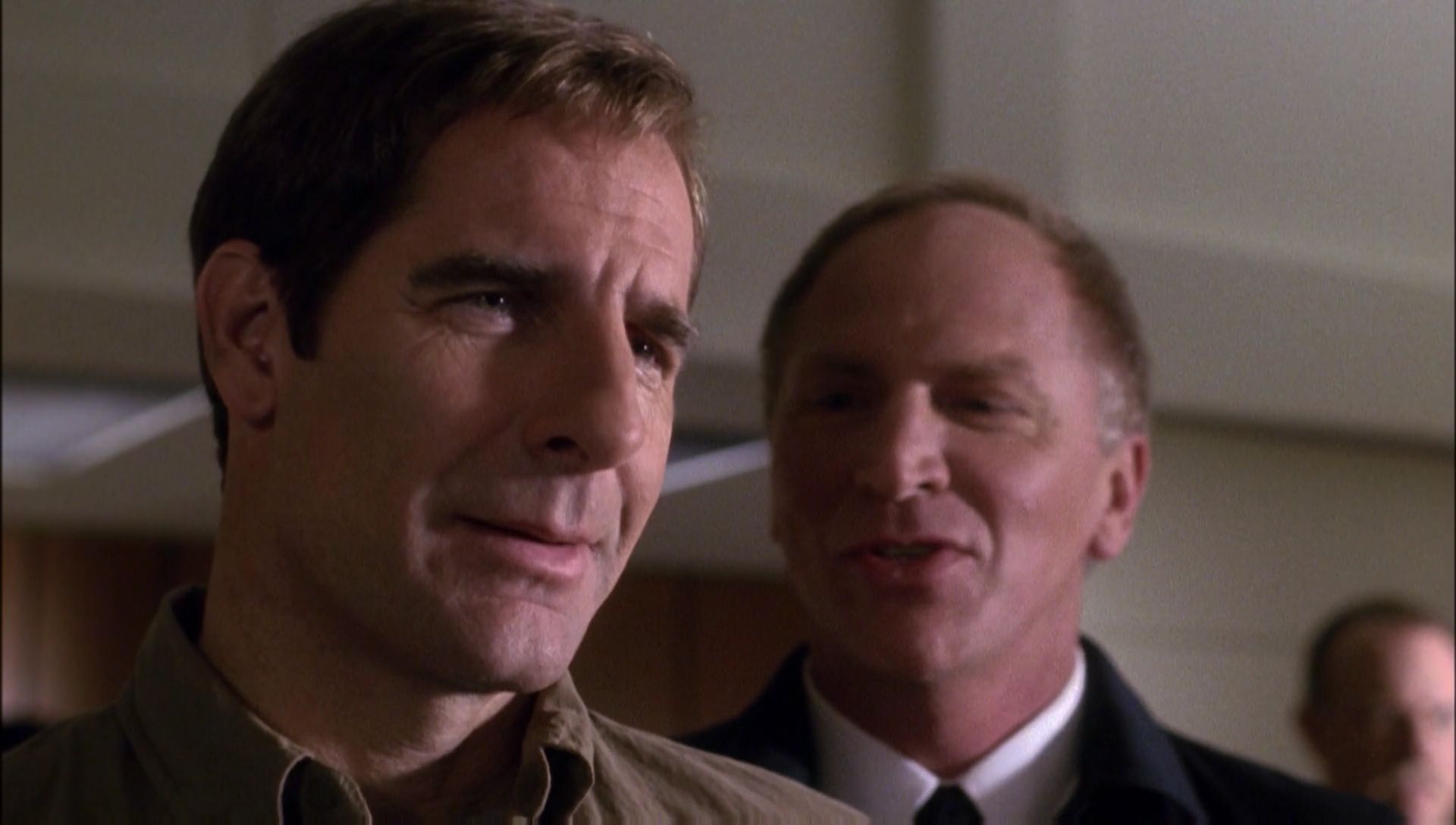 ariane179254_Enterprise_1x01-1x02_BrokenBow_0714.jpg