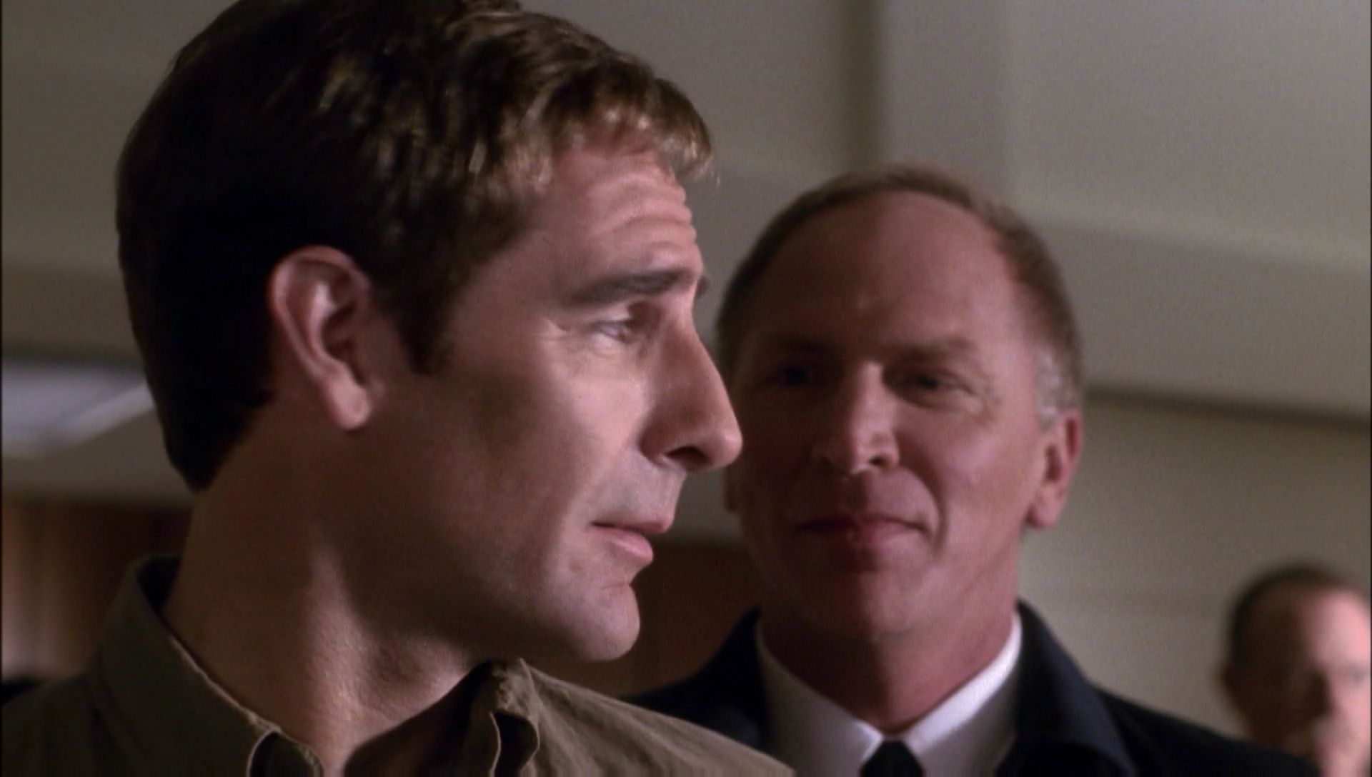 ariane179254_Enterprise_1x01-1x02_BrokenBow_0715.jpg